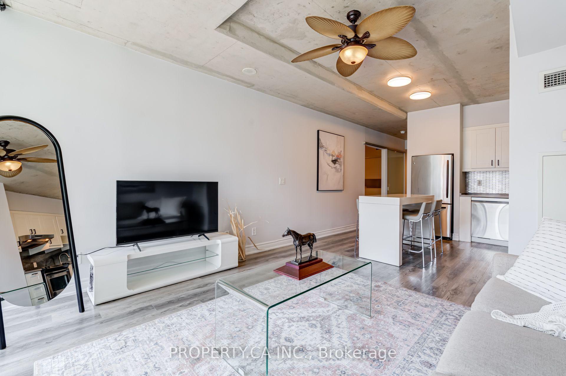 55 Stewart Street 702, Toronto Unit: 702