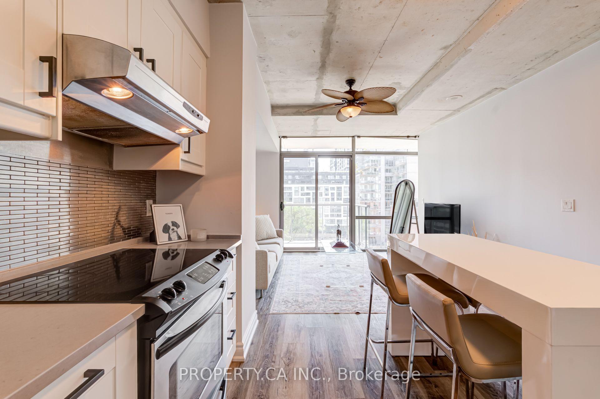 55 Stewart Street 702, Toronto Unit: 702