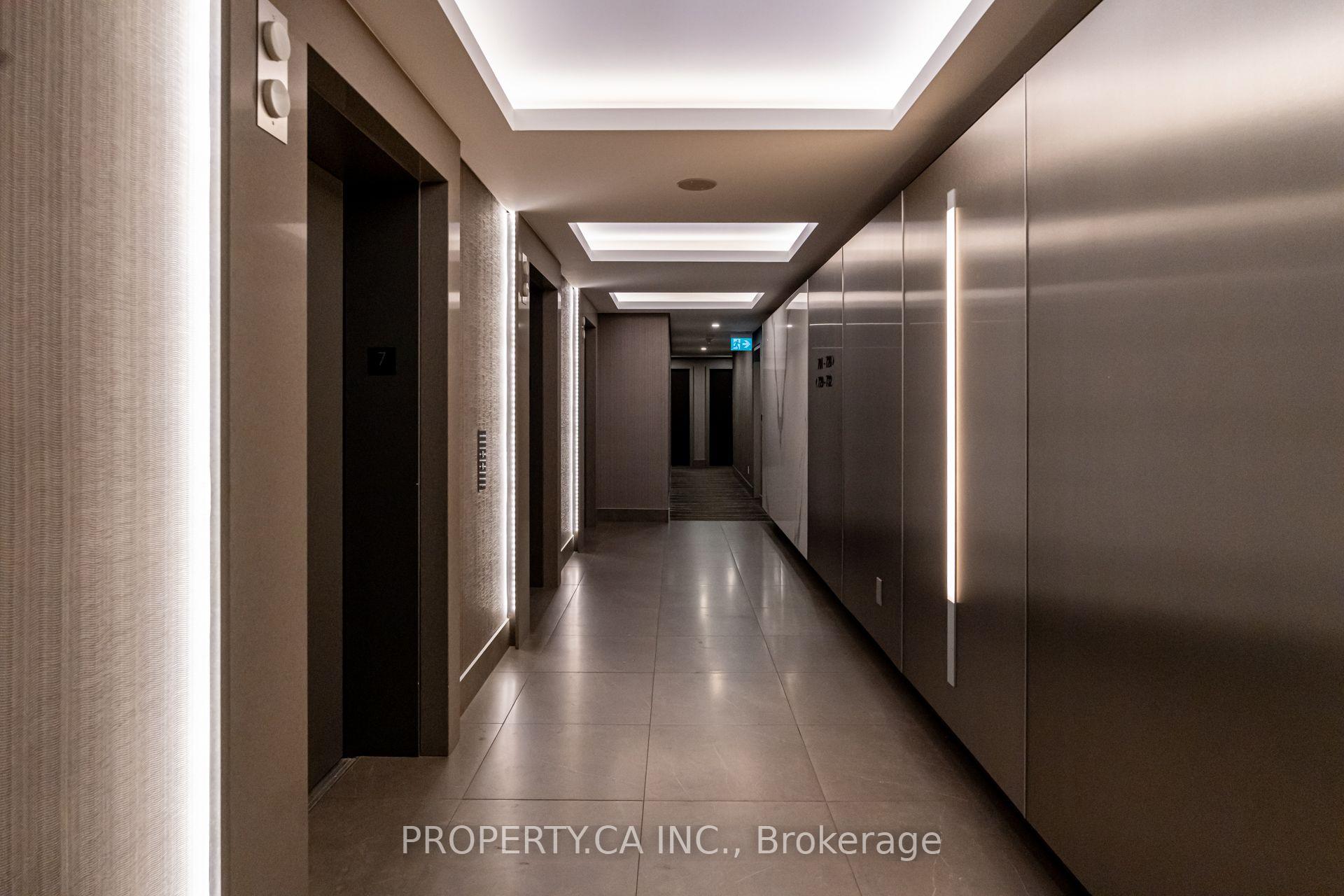 55 Stewart Street 702, Toronto Unit: 702