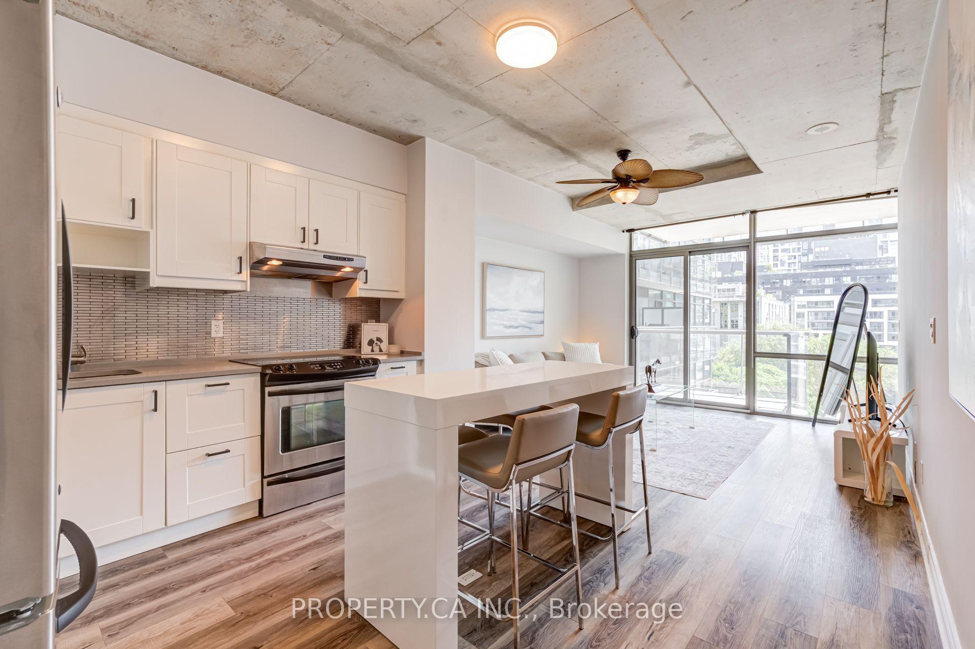 55 Stewart Street 702, Toronto Unit: 702