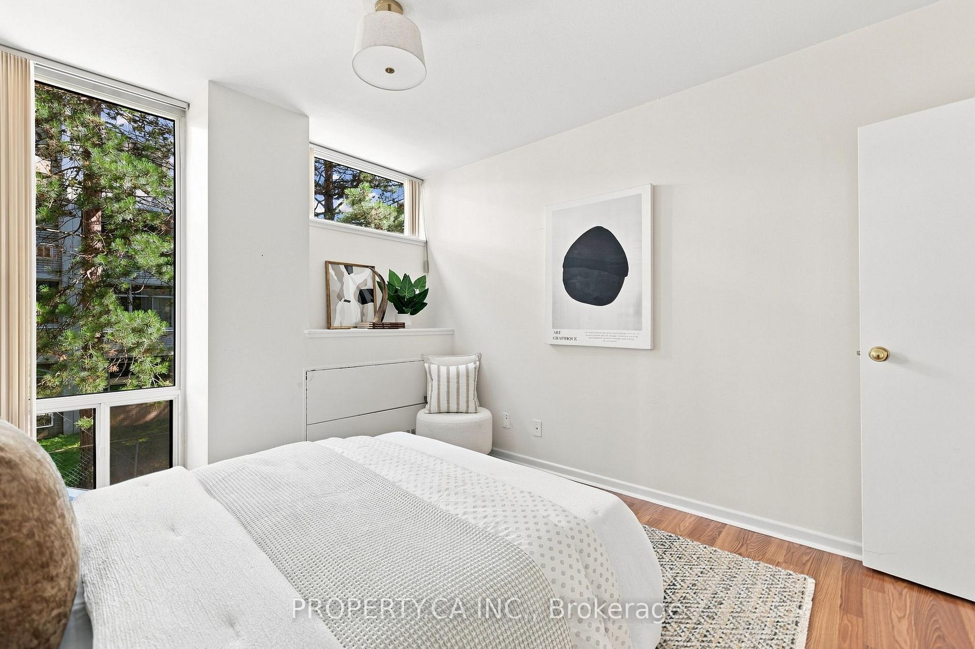 60 Montclair Avenue 202, Toronto Unit: 202