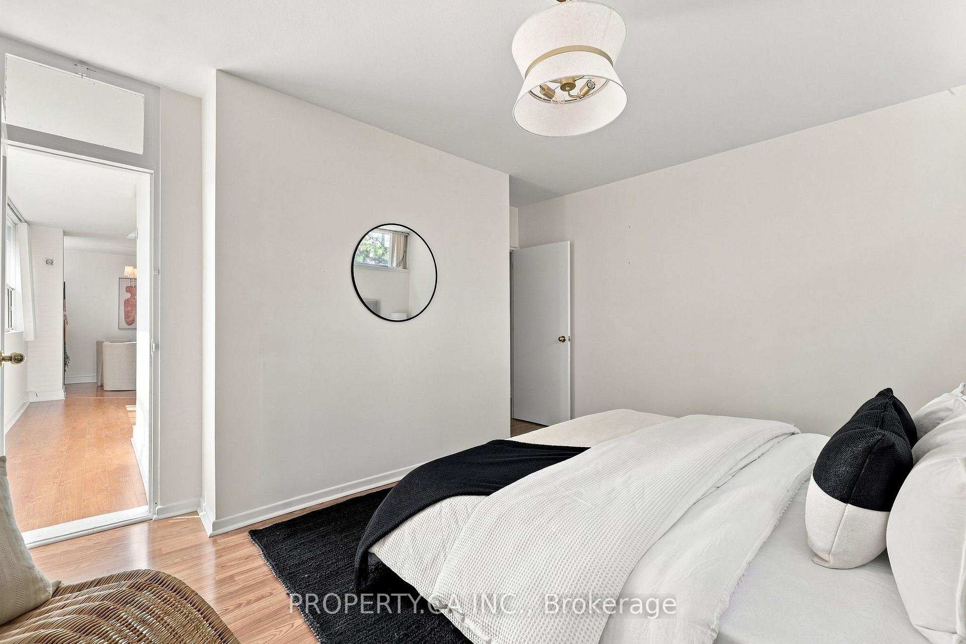 60 Montclair Avenue 202, Toronto Unit: 202