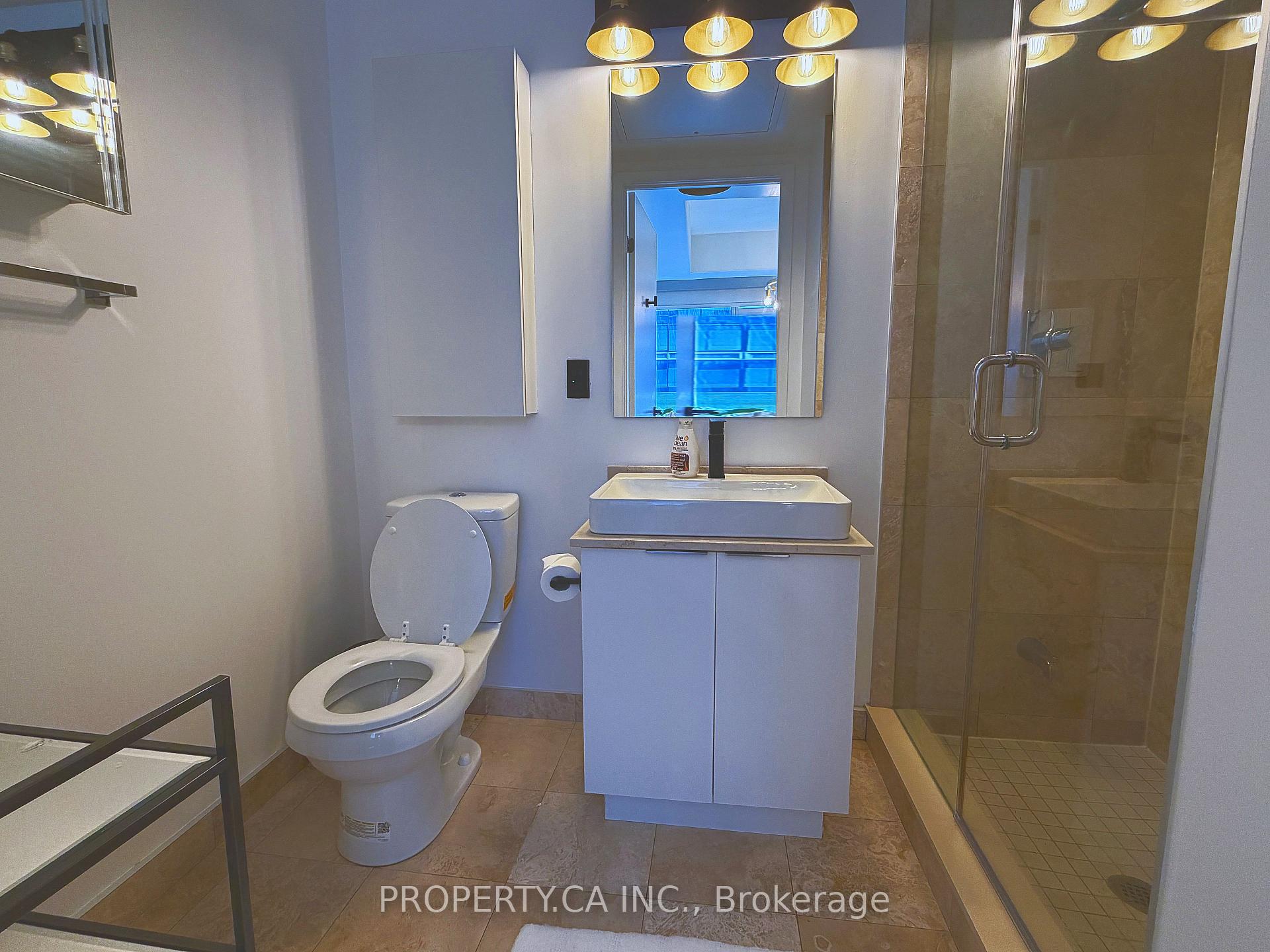 14 York Street 2308, Toronto Unit: 2308