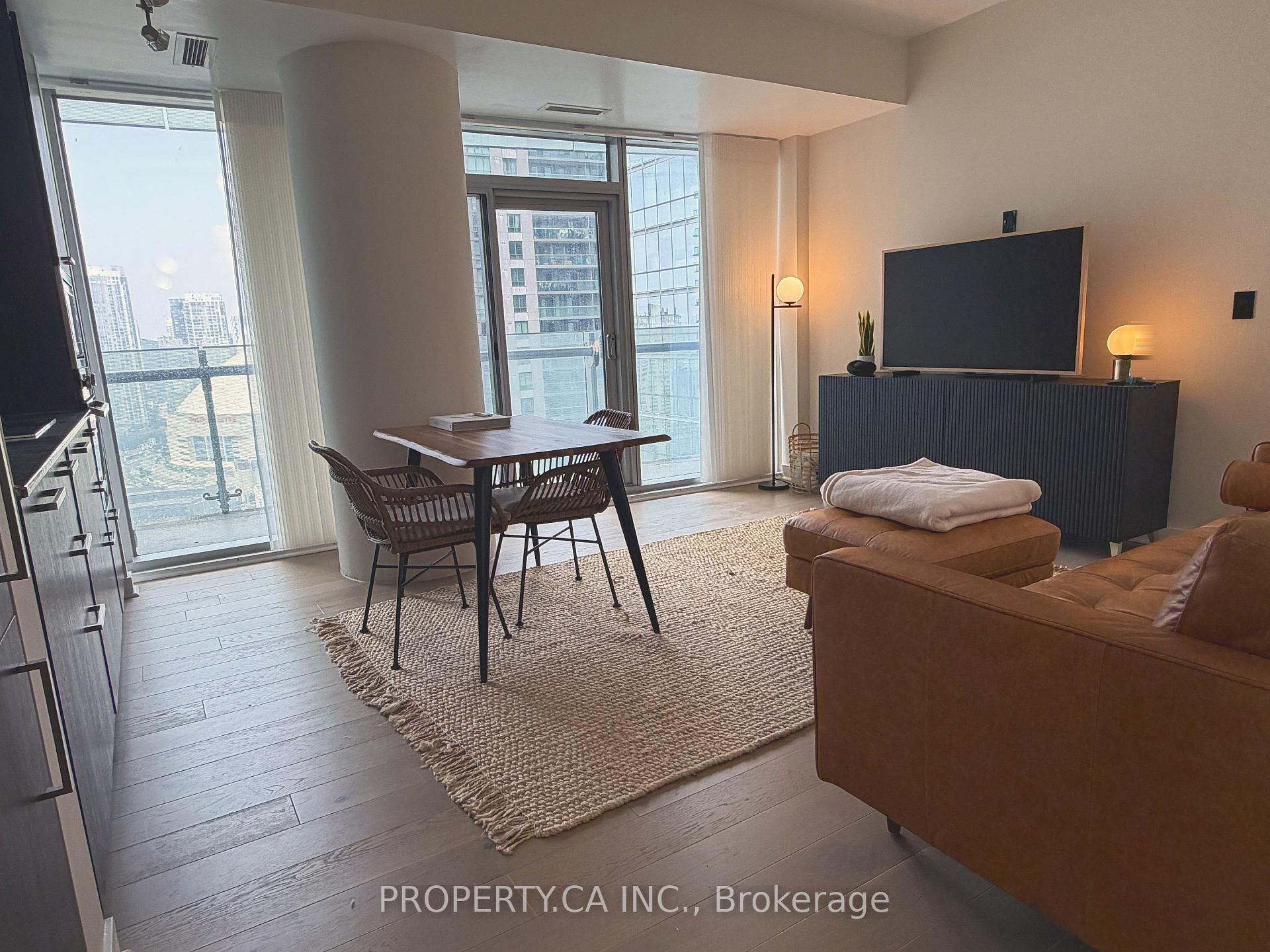 14 York Street 2308, Toronto Unit: 2308