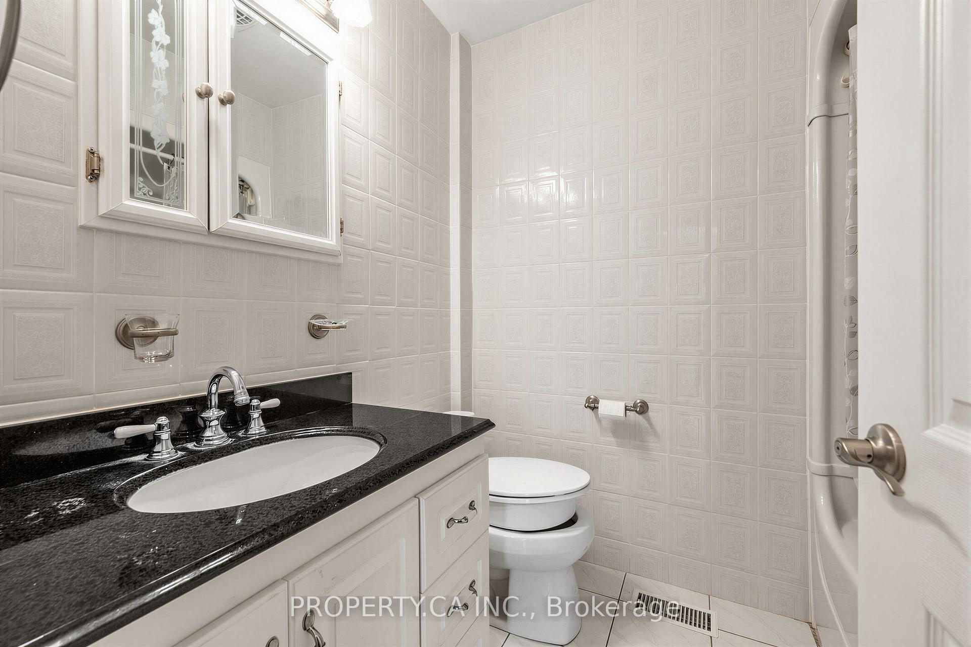 48 Santa Barbara Road, Toronto