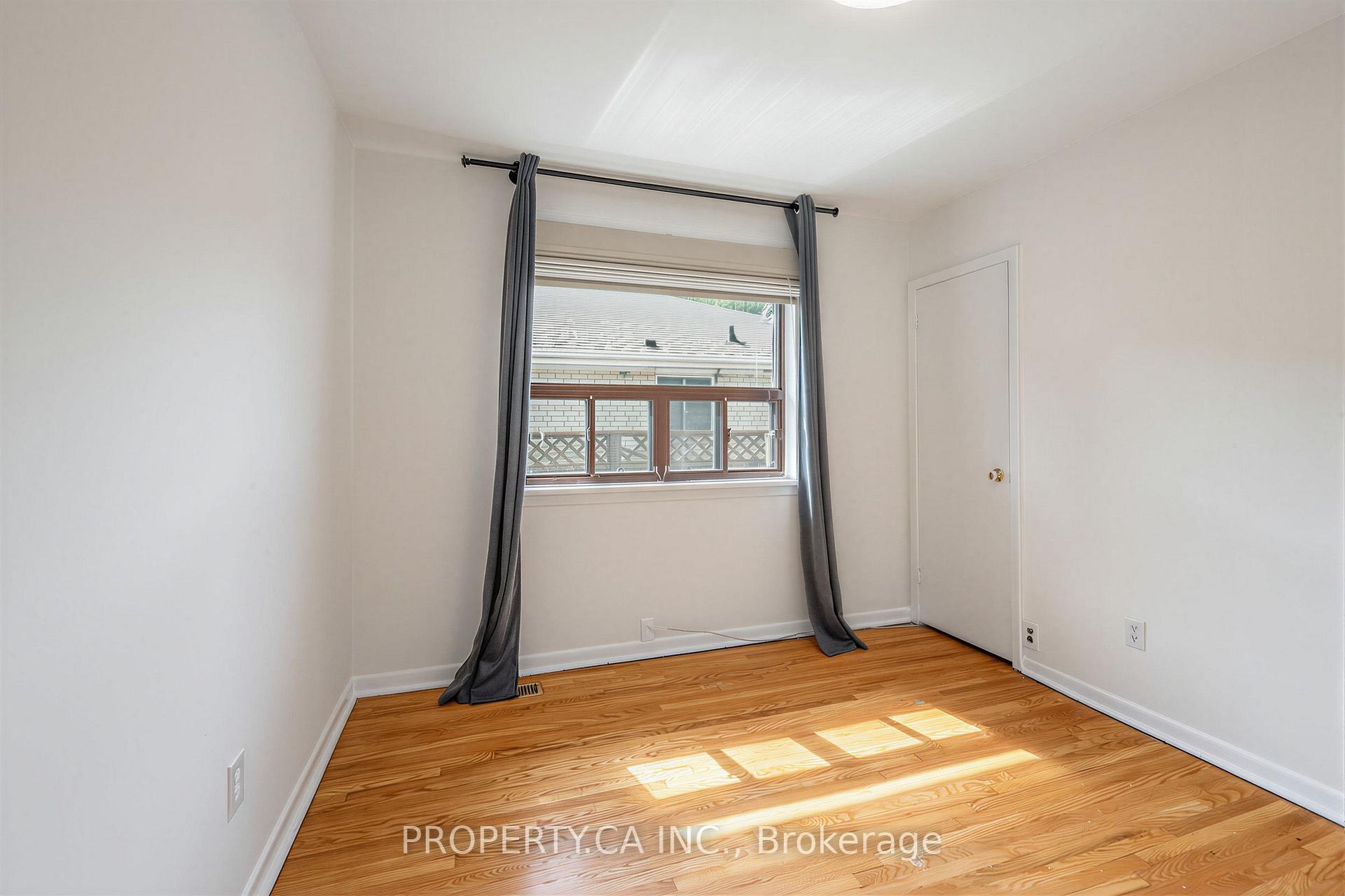 48 Santa Barbara Road, Toronto