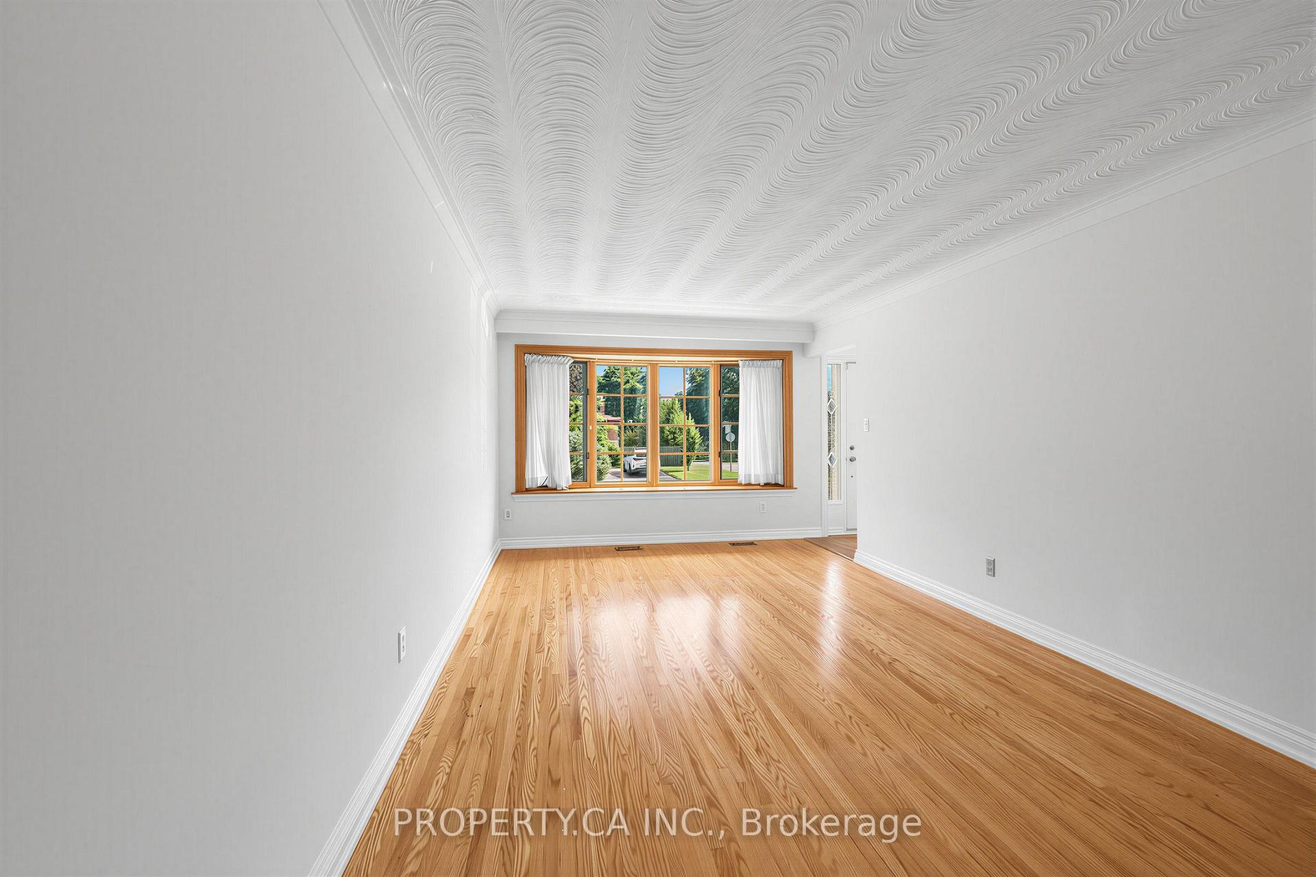 48 Santa Barbara Road, Toronto