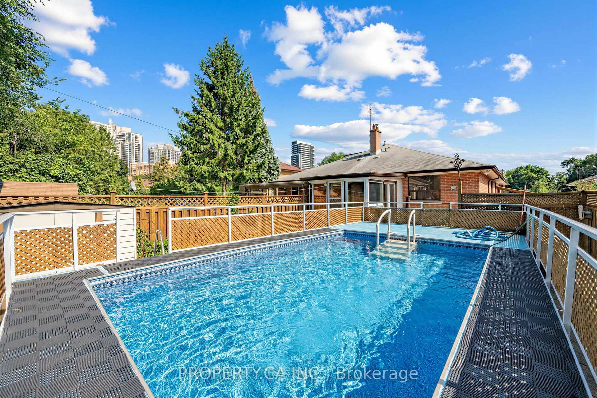 48 Santa Barbara Road, Toronto