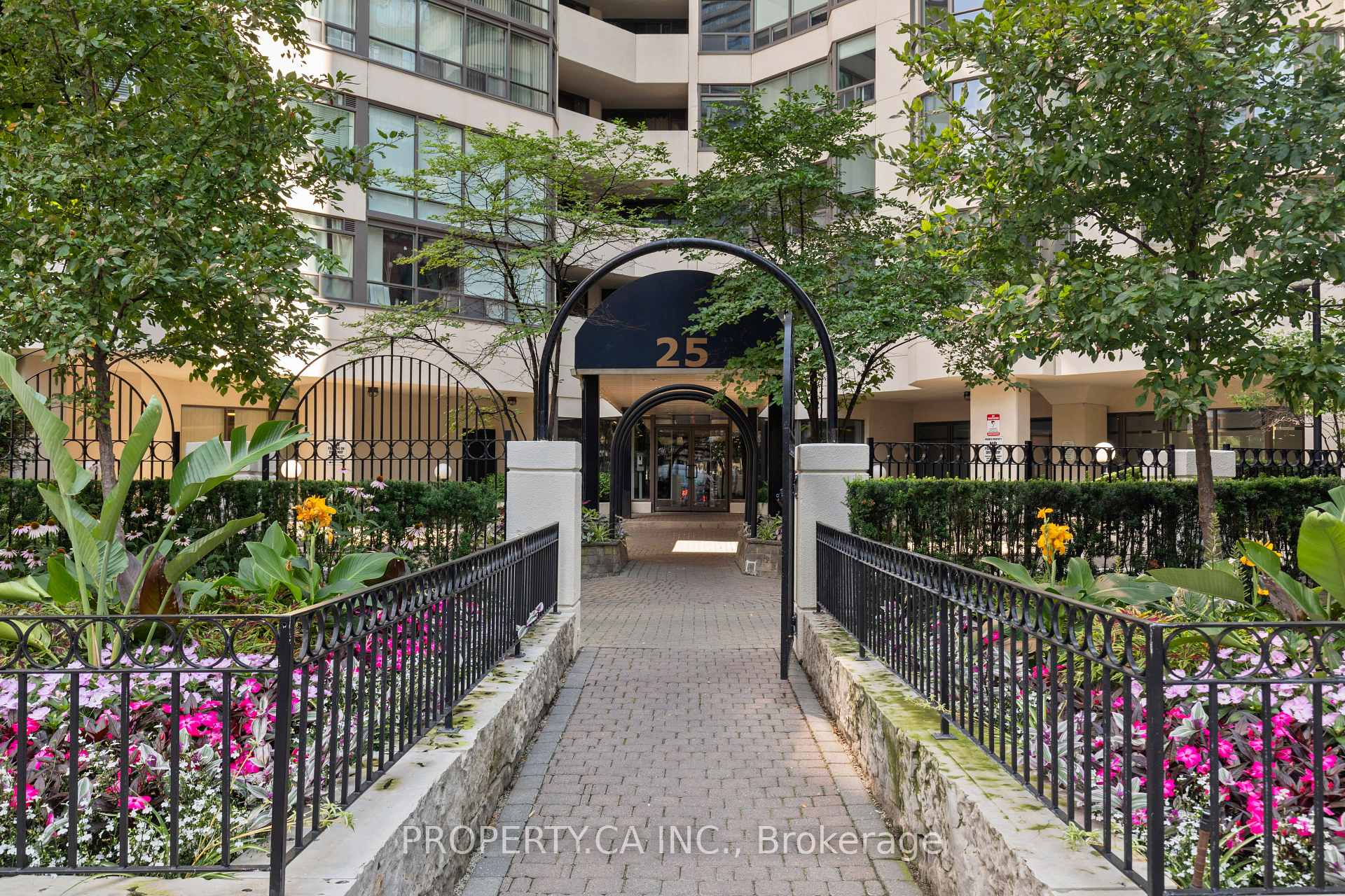 25 Maitland Street 601, Toronto Unit: 601