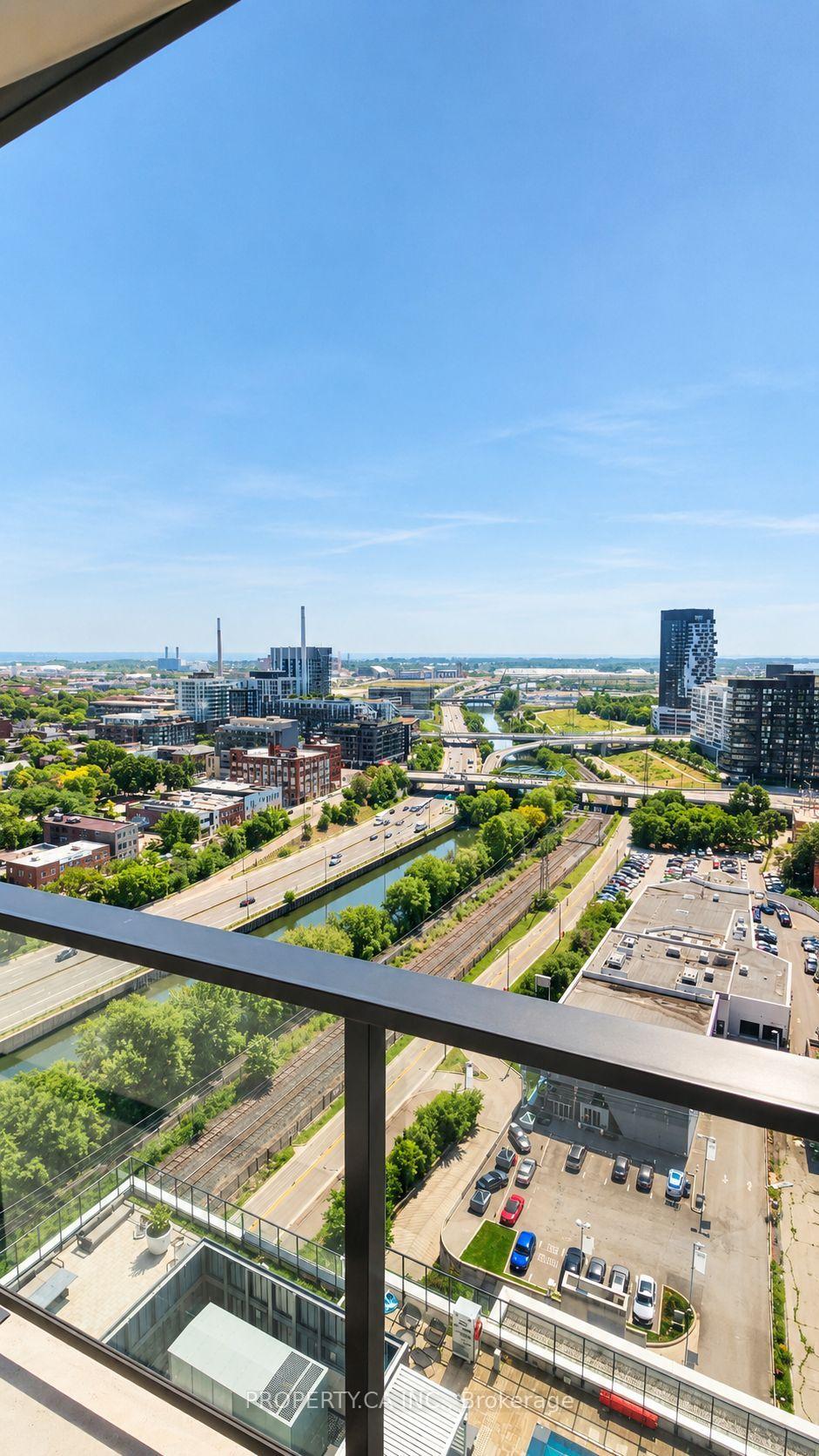 5 Defries Street 2105, Toronto Unit: 2105