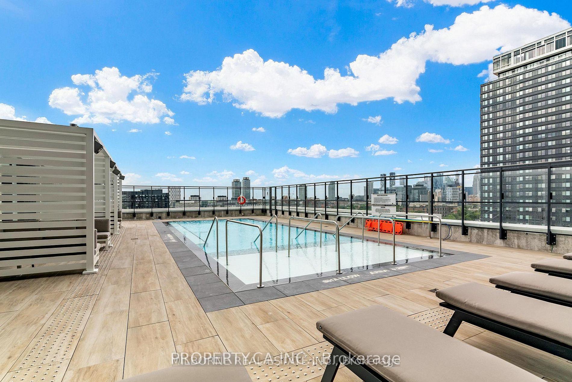 5 Defries Street 2105, Toronto Unit: 2105