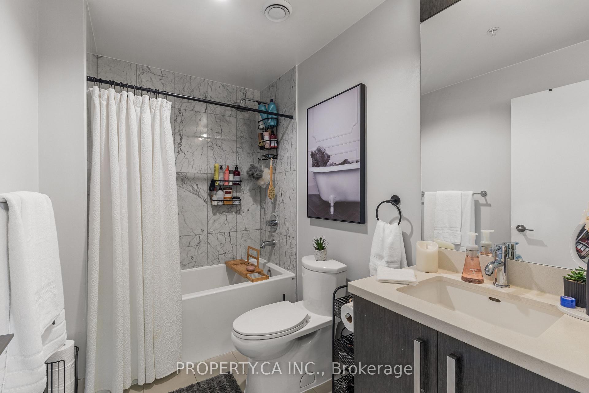 120 Bayview Avenue N122, Toronto Unit: N122