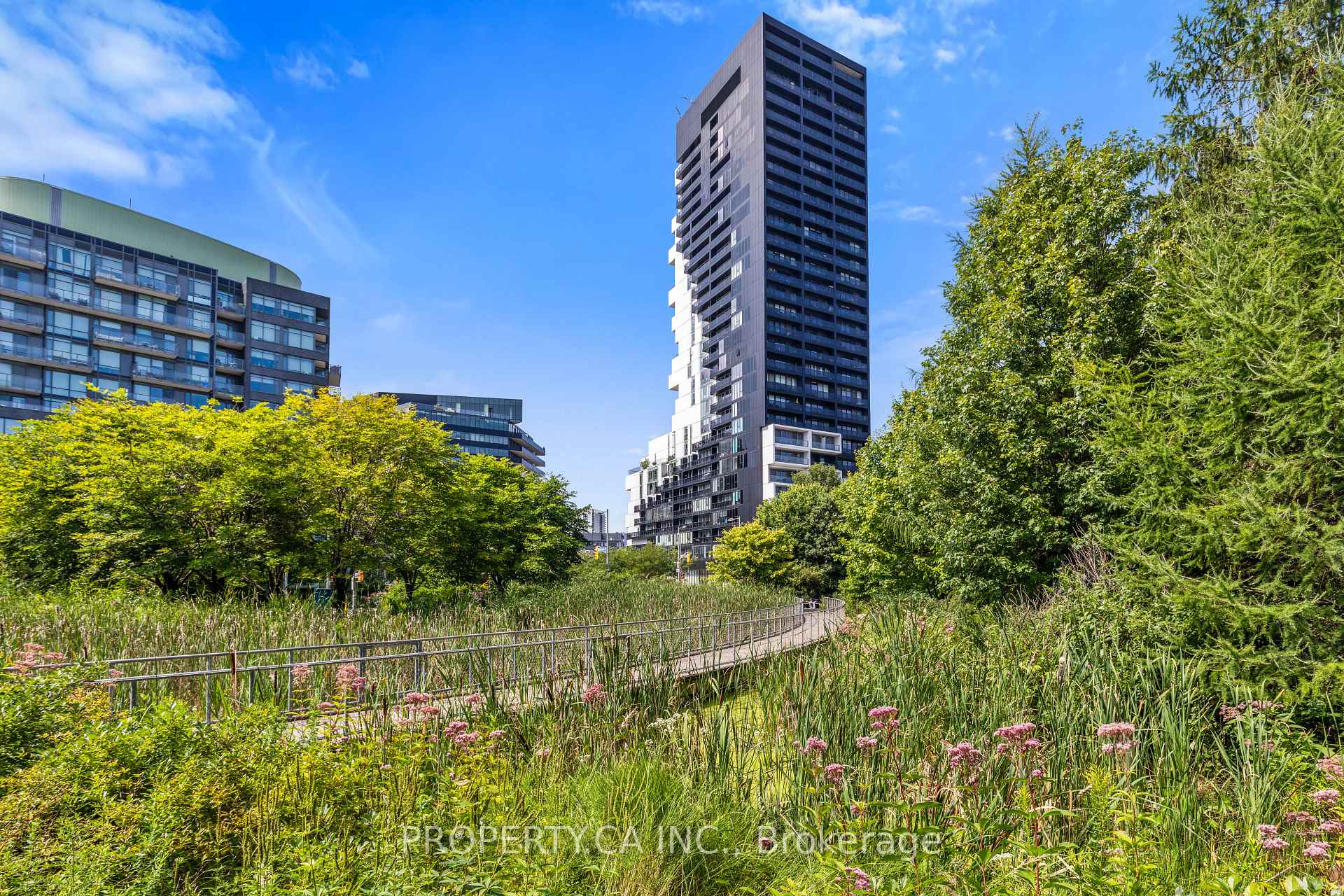 120 Bayview Avenue N122, Toronto Unit: N122