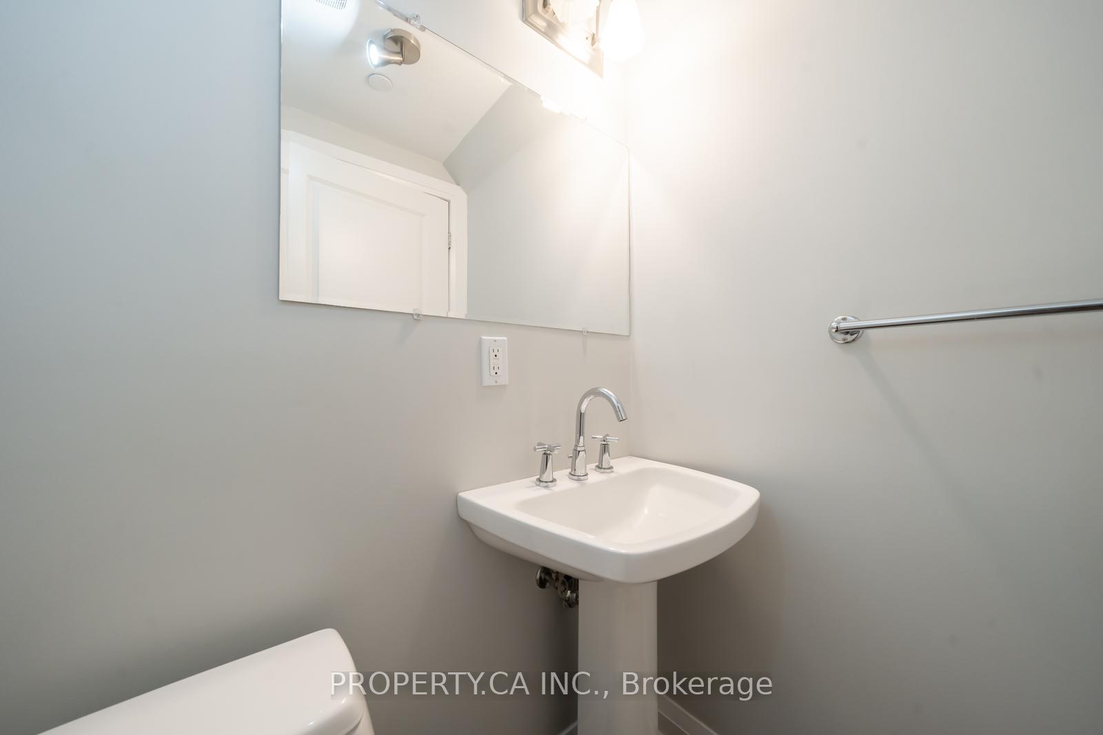 473 Dupont Street 2, Toronto Unit: 2