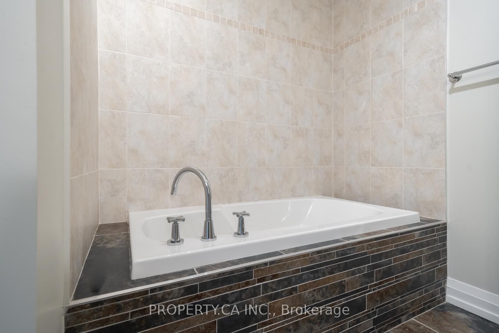 473 Dupont Street 2, Toronto Unit: 2