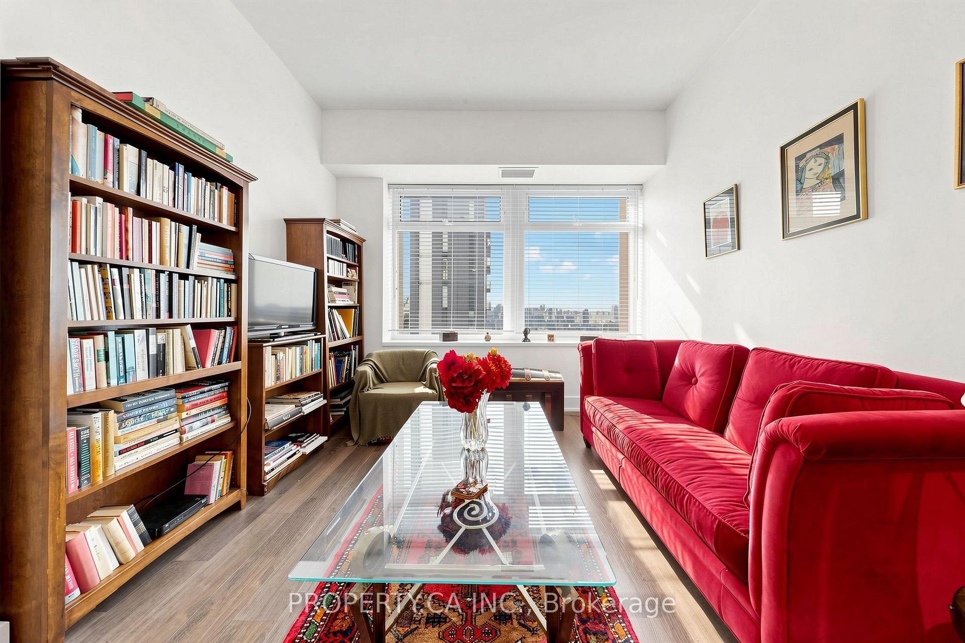 111 St Clair Avenue W 1508, Toronto Unit: 1508