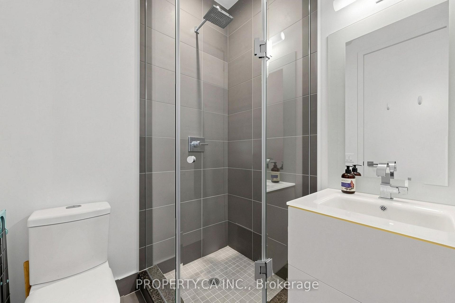 111 St Clair Avenue W 1508, Toronto Unit: 1508