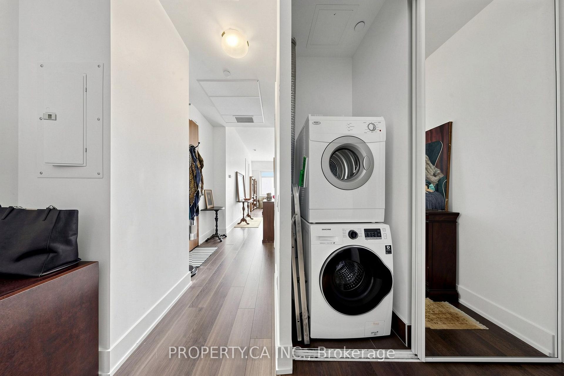 111 St Clair Avenue W 1508, Toronto Unit: 1508