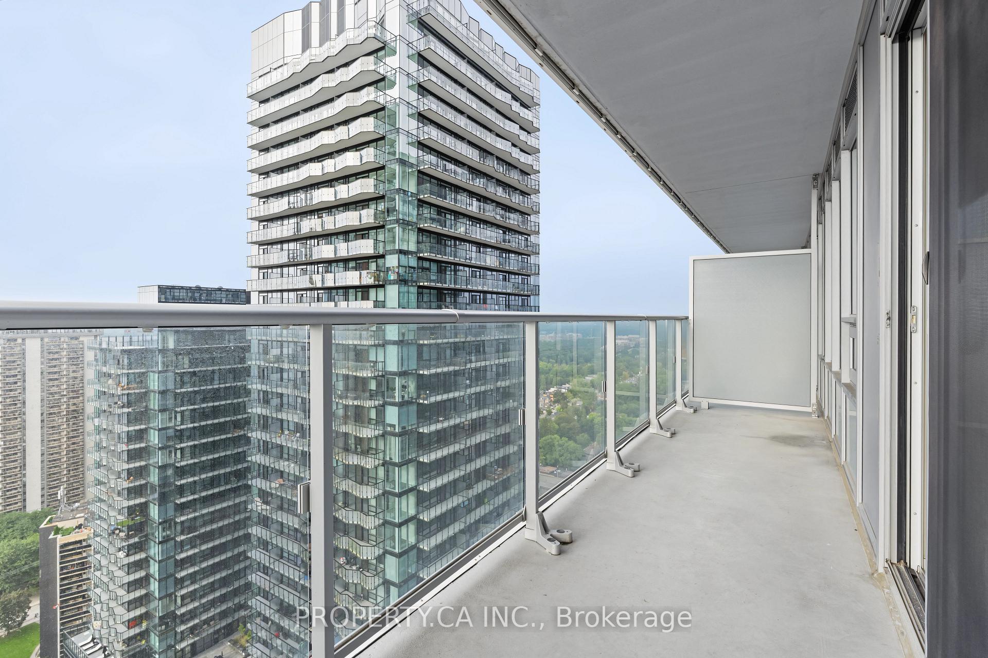 99 Broadway Avenue 3011, Toronto Unit: 3011
