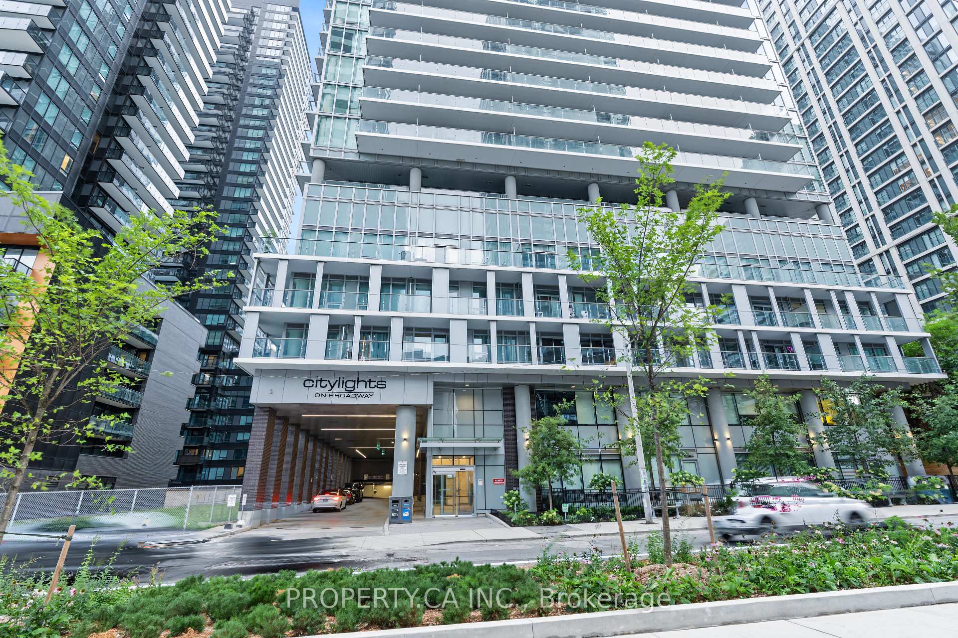 99 Broadway Avenue 3011, Toronto Unit: 3011