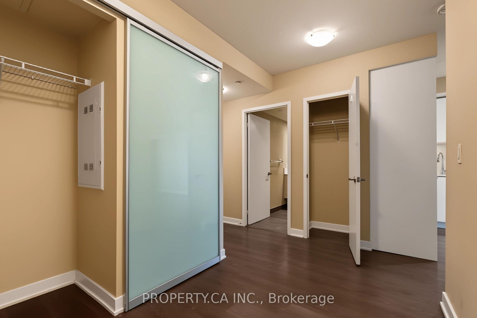 99 Broadway Avenue 3011, Toronto Unit: 3011