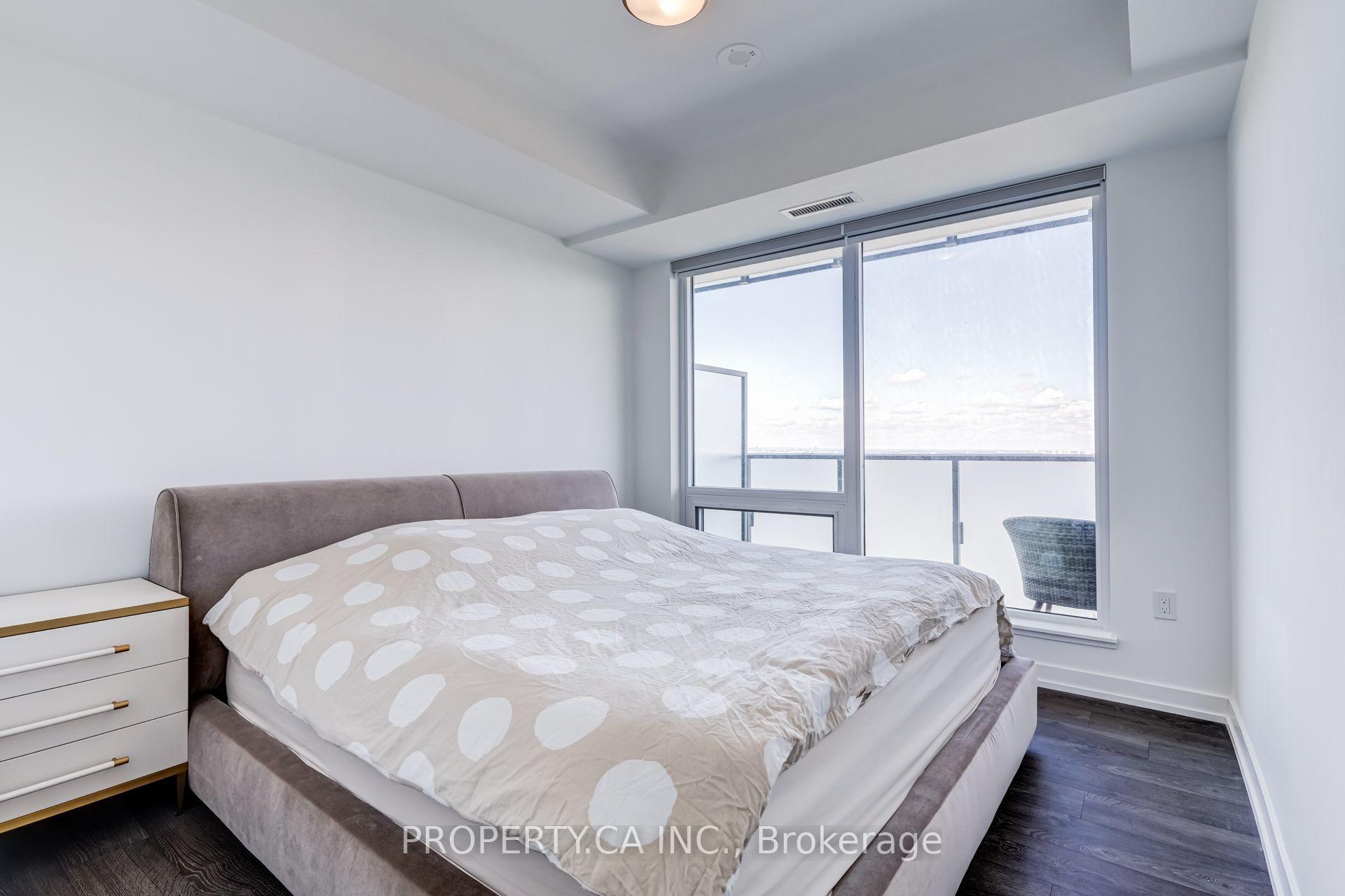 8 Olympic Garden Drive 2903, Toronto Unit: 2903