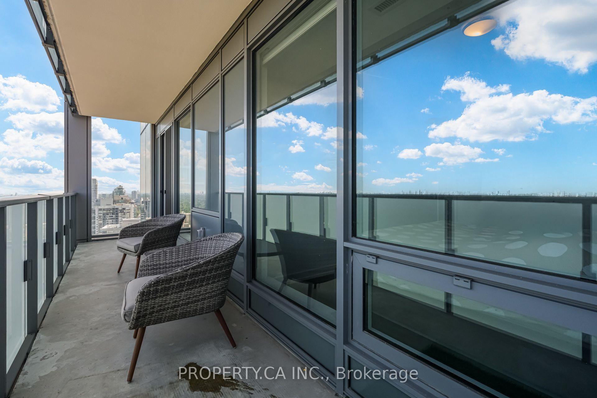8 Olympic Garden Drive 2903, Toronto Unit: 2903