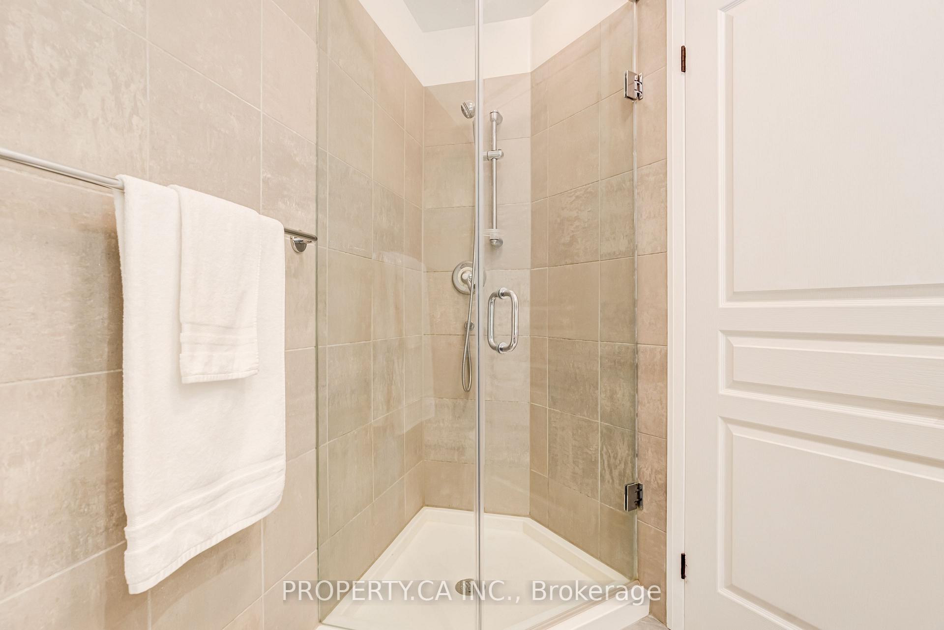 1121 Bay Street 904, Toronto Unit: 904