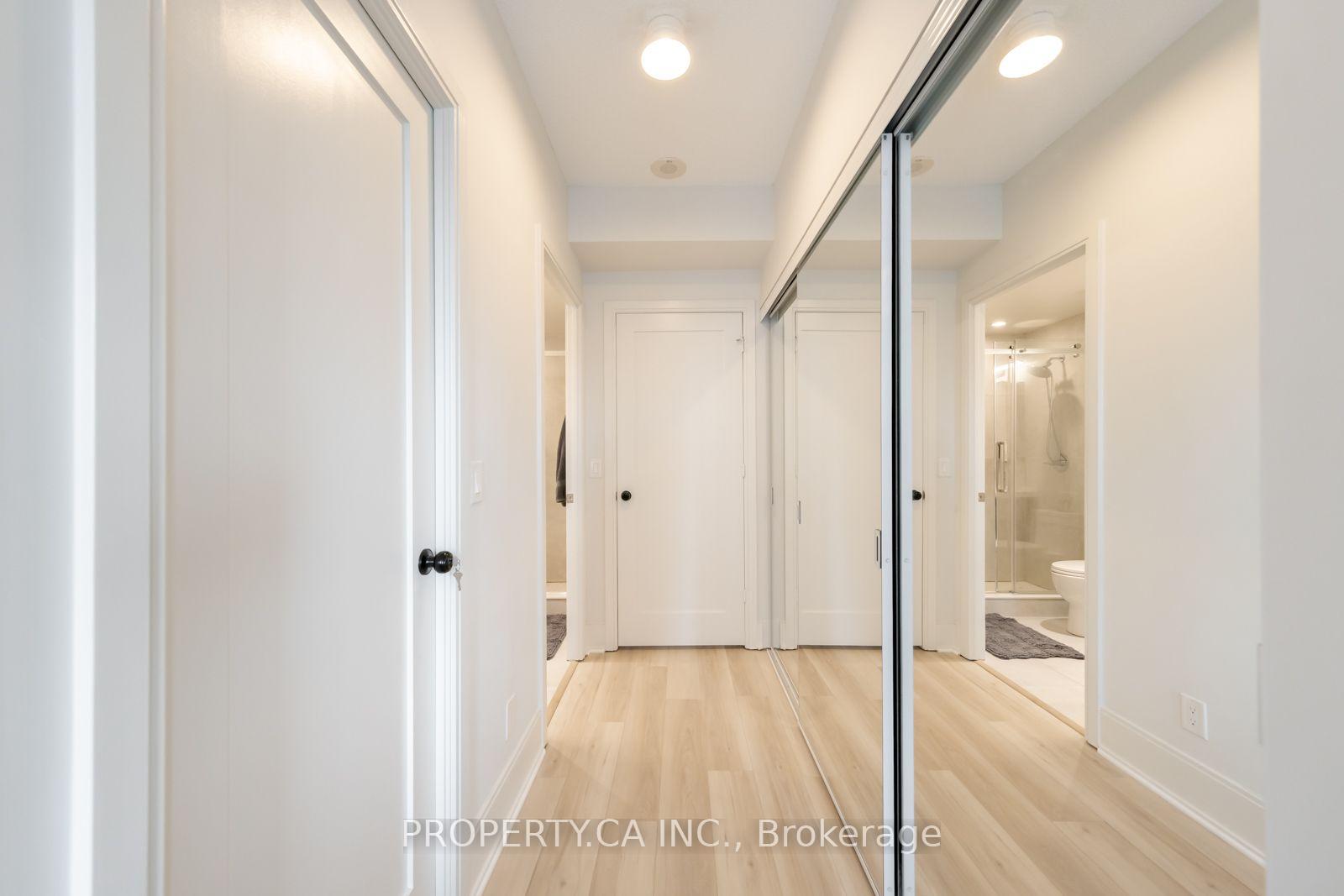 70 Roehampton Avenue 1415, Toronto Unit: 1415