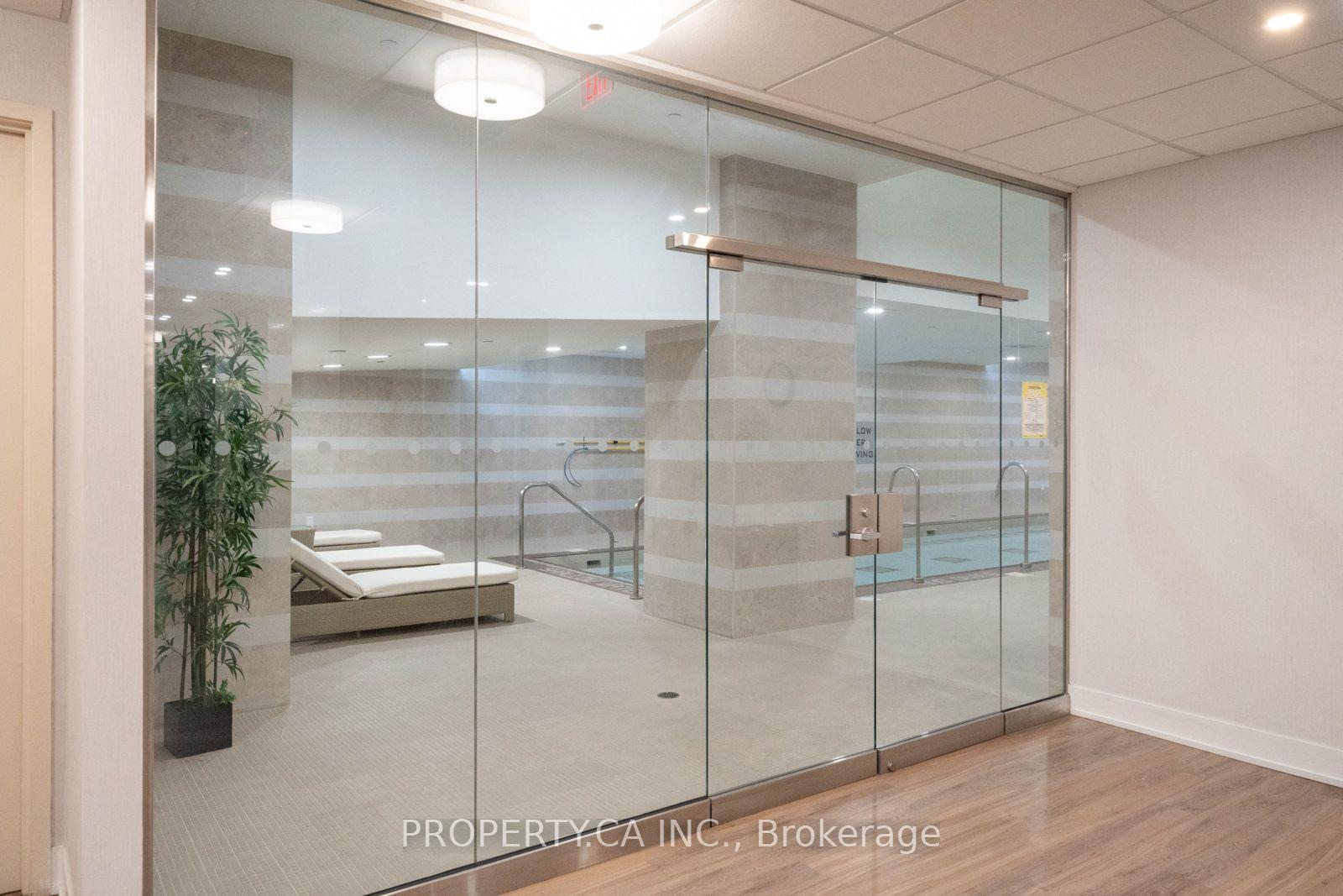 70 Roehampton Avenue 1415, Toronto Unit: 1415
