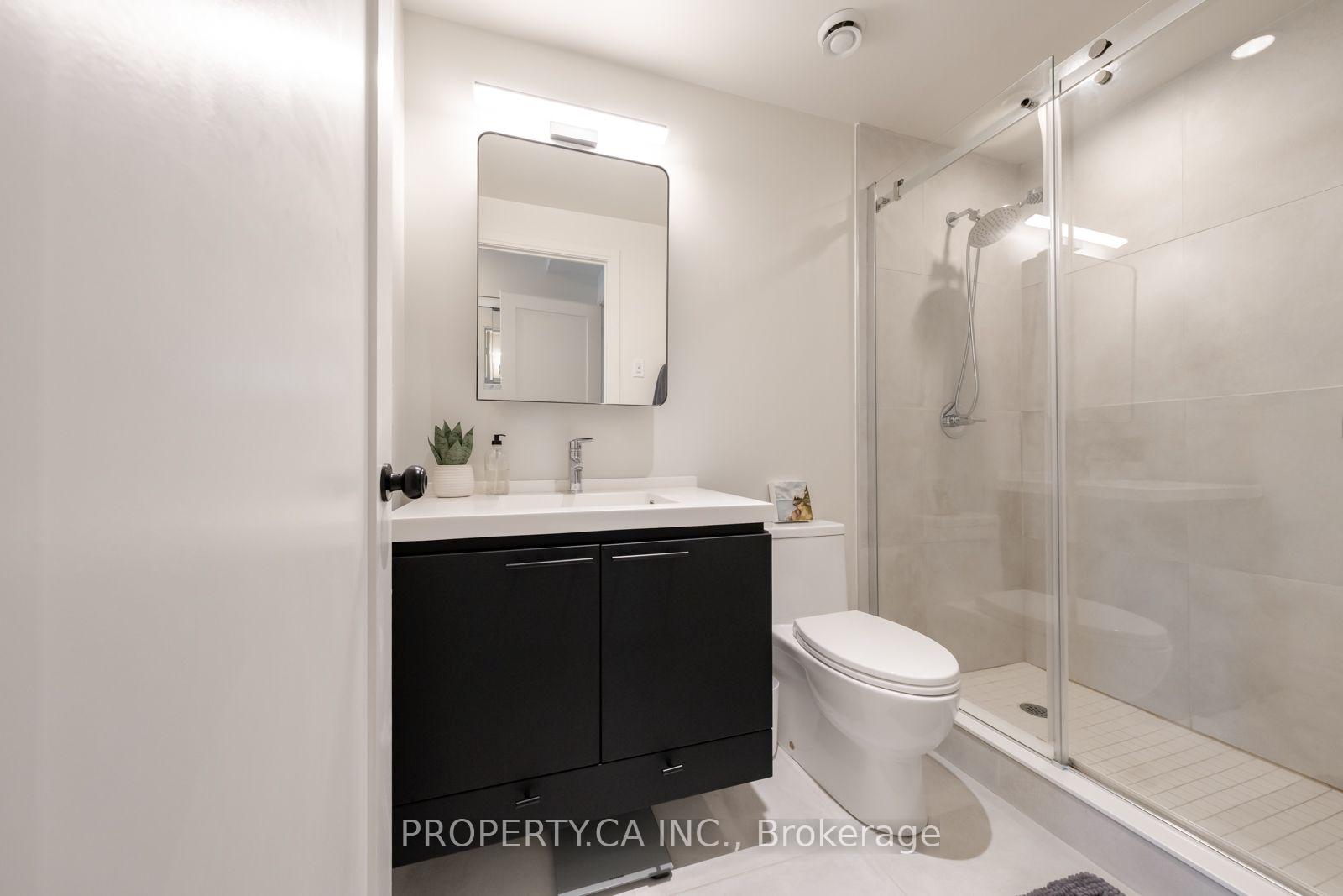 70 Roehampton Avenue 1415, Toronto Unit: 1415