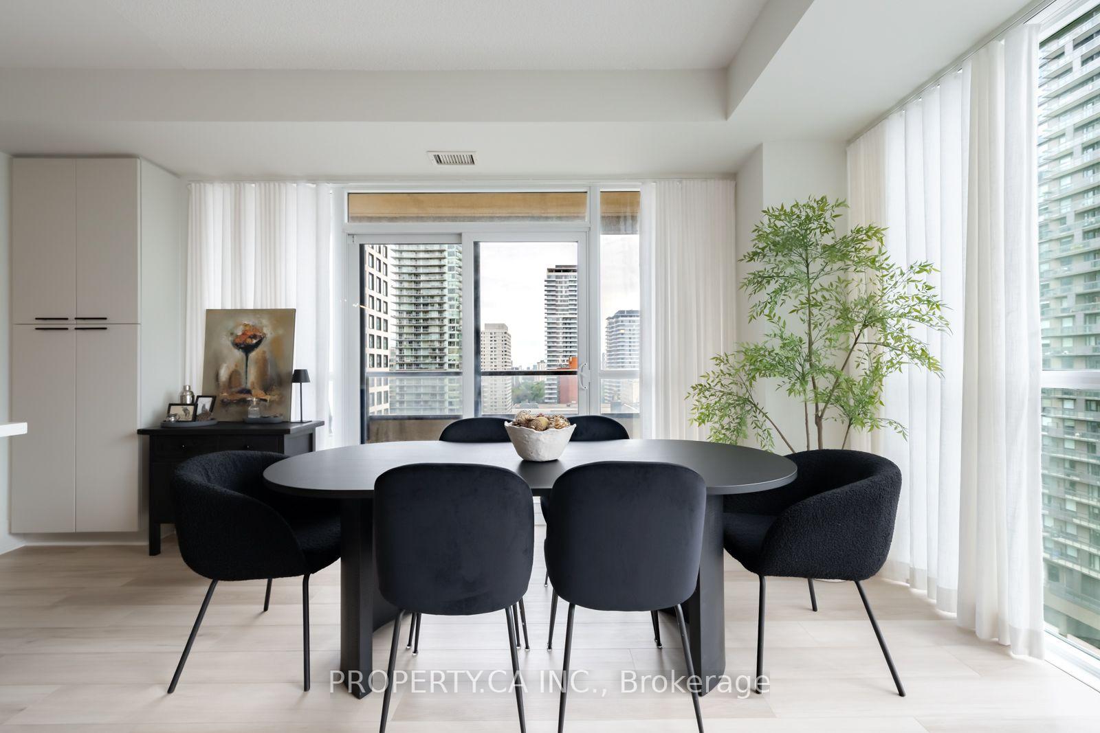 70 Roehampton Avenue 1415, Toronto Unit: 1415