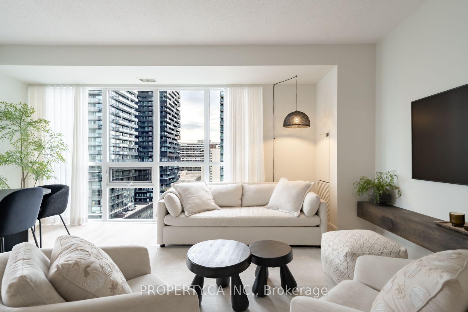 70 Roehampton Avenue 1415, Toronto Unit: 1415