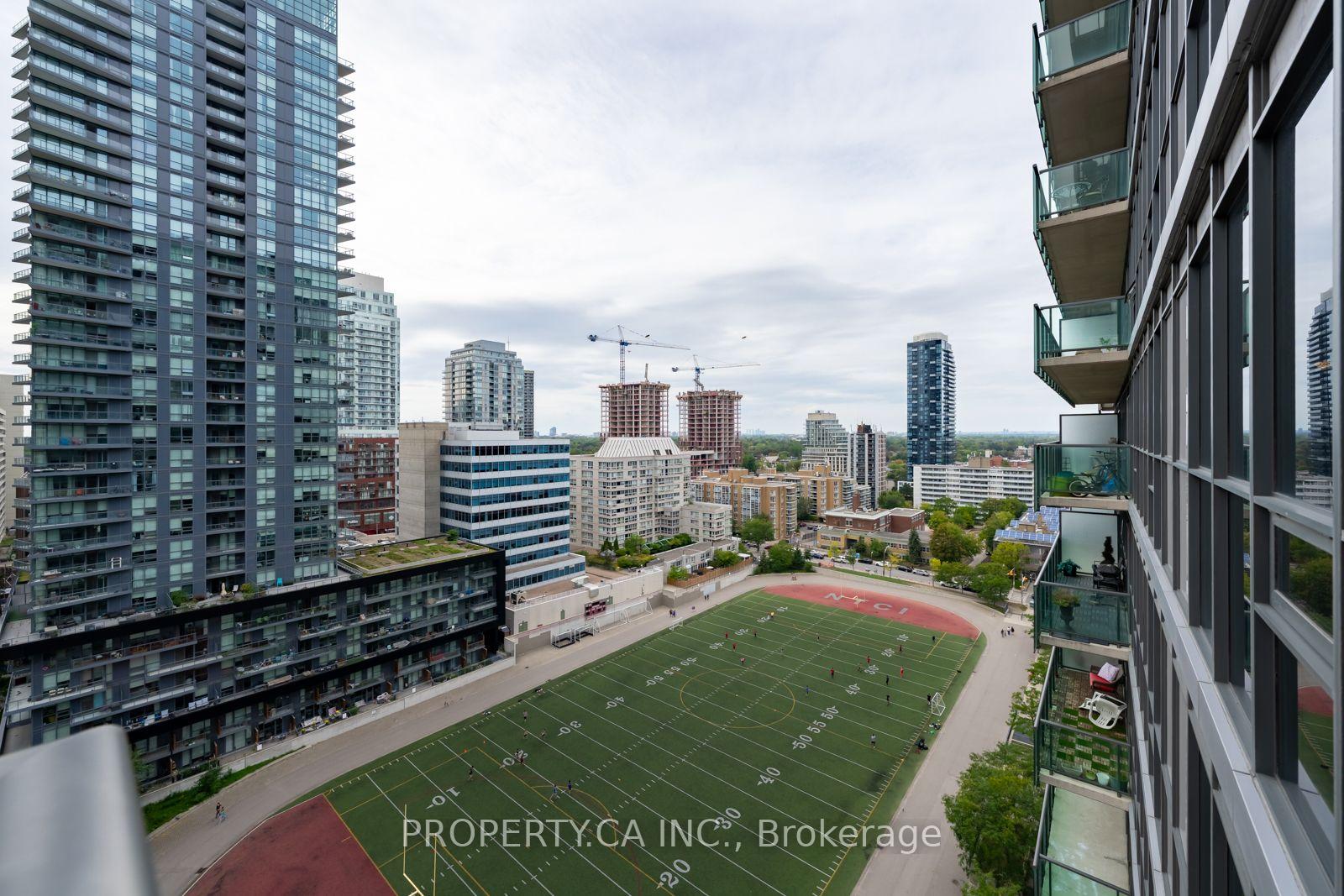 70 Roehampton Avenue 1415, Toronto Unit: 1415
