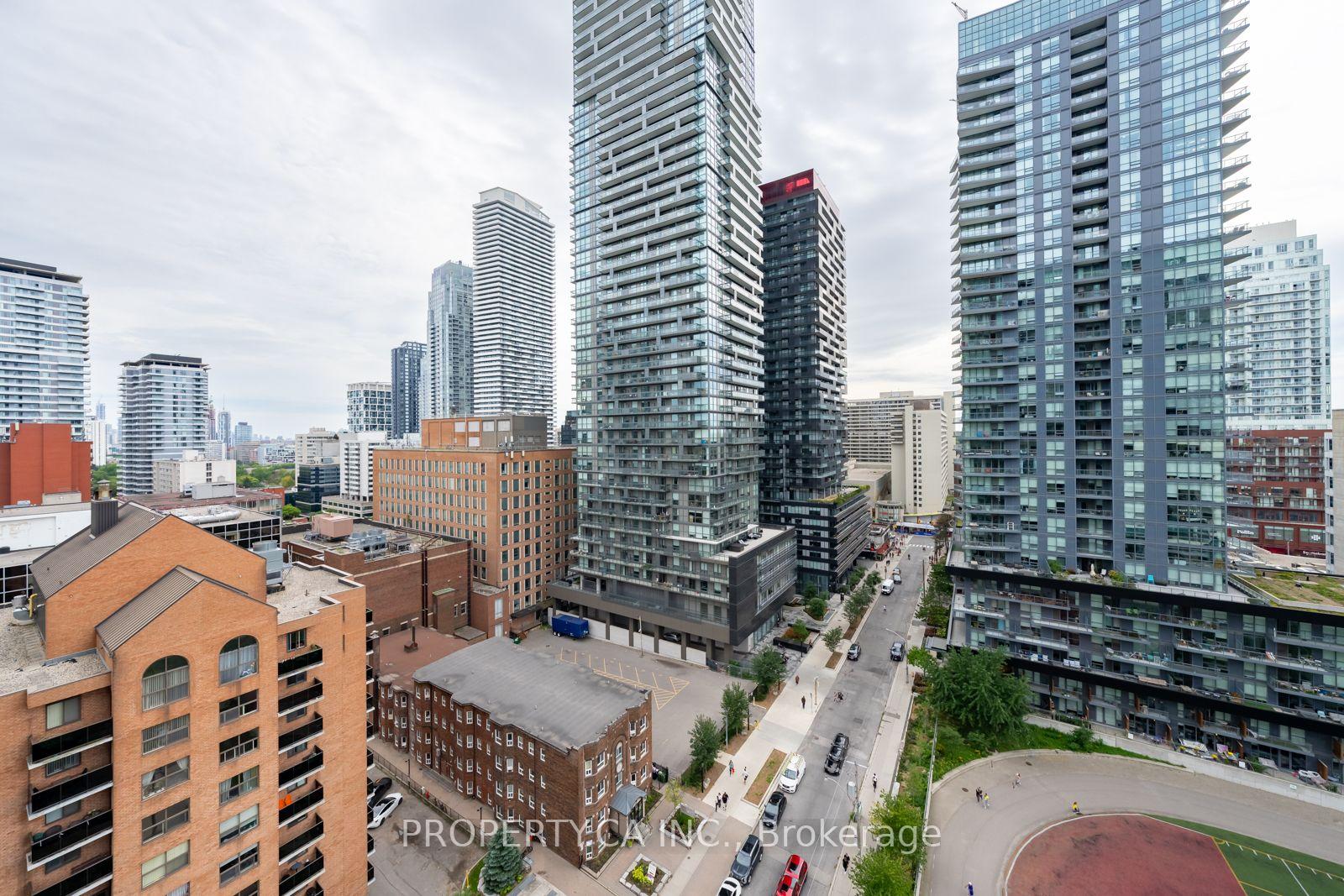 70 Roehampton Avenue 1415, Toronto Unit: 1415