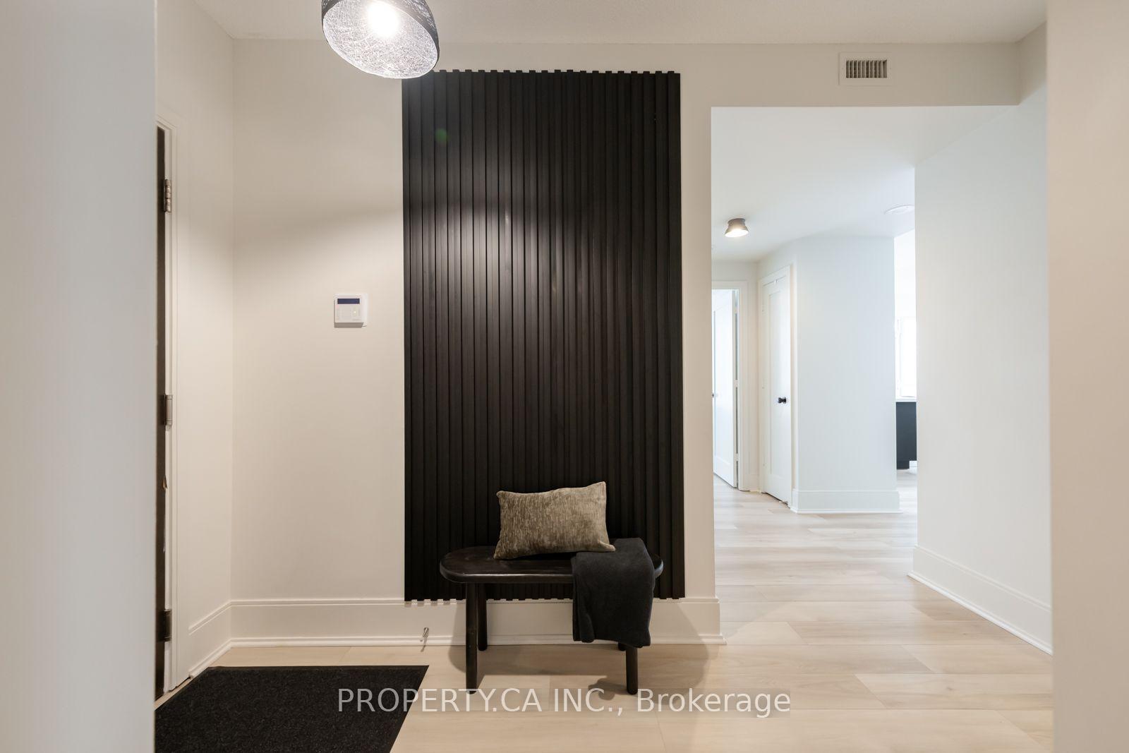70 Roehampton Avenue 1415, Toronto Unit: 1415