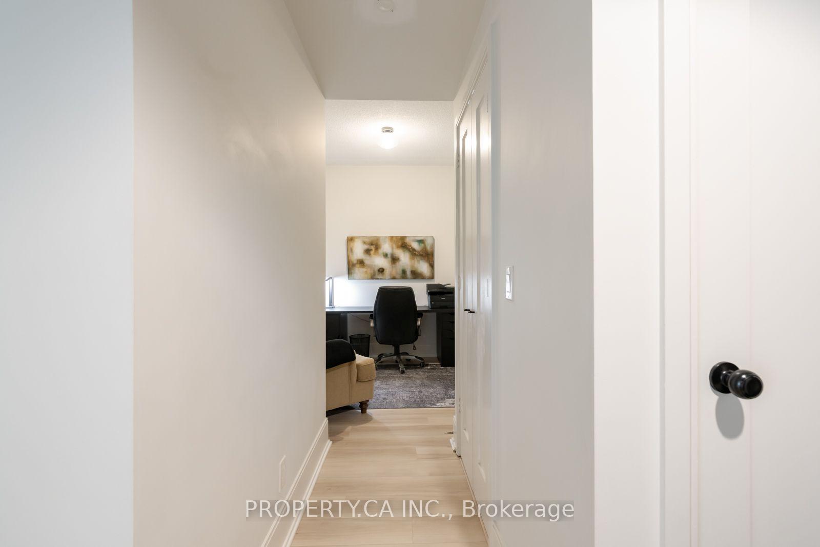 70 Roehampton Avenue 1415, Toronto Unit: 1415