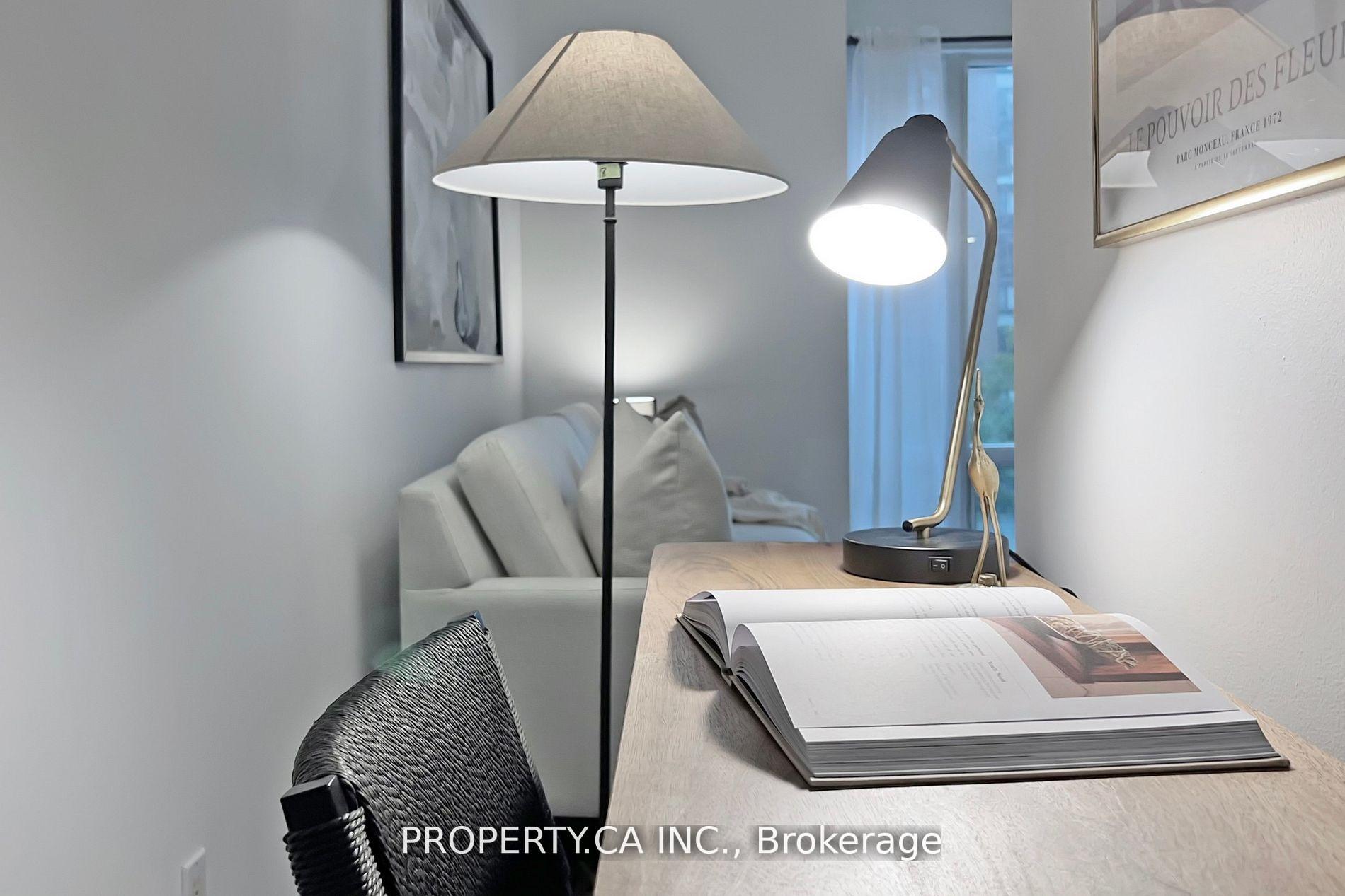1121 Bay Street 301, Toronto Unit: 301