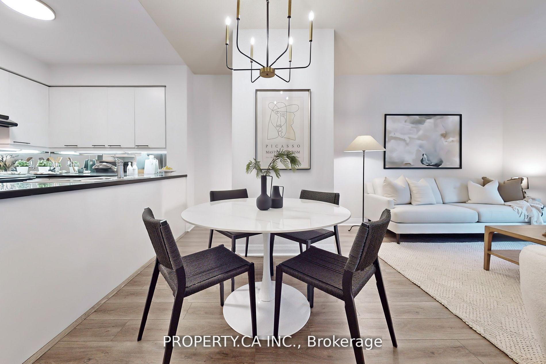 1121 Bay Street 301, Toronto Unit: 301