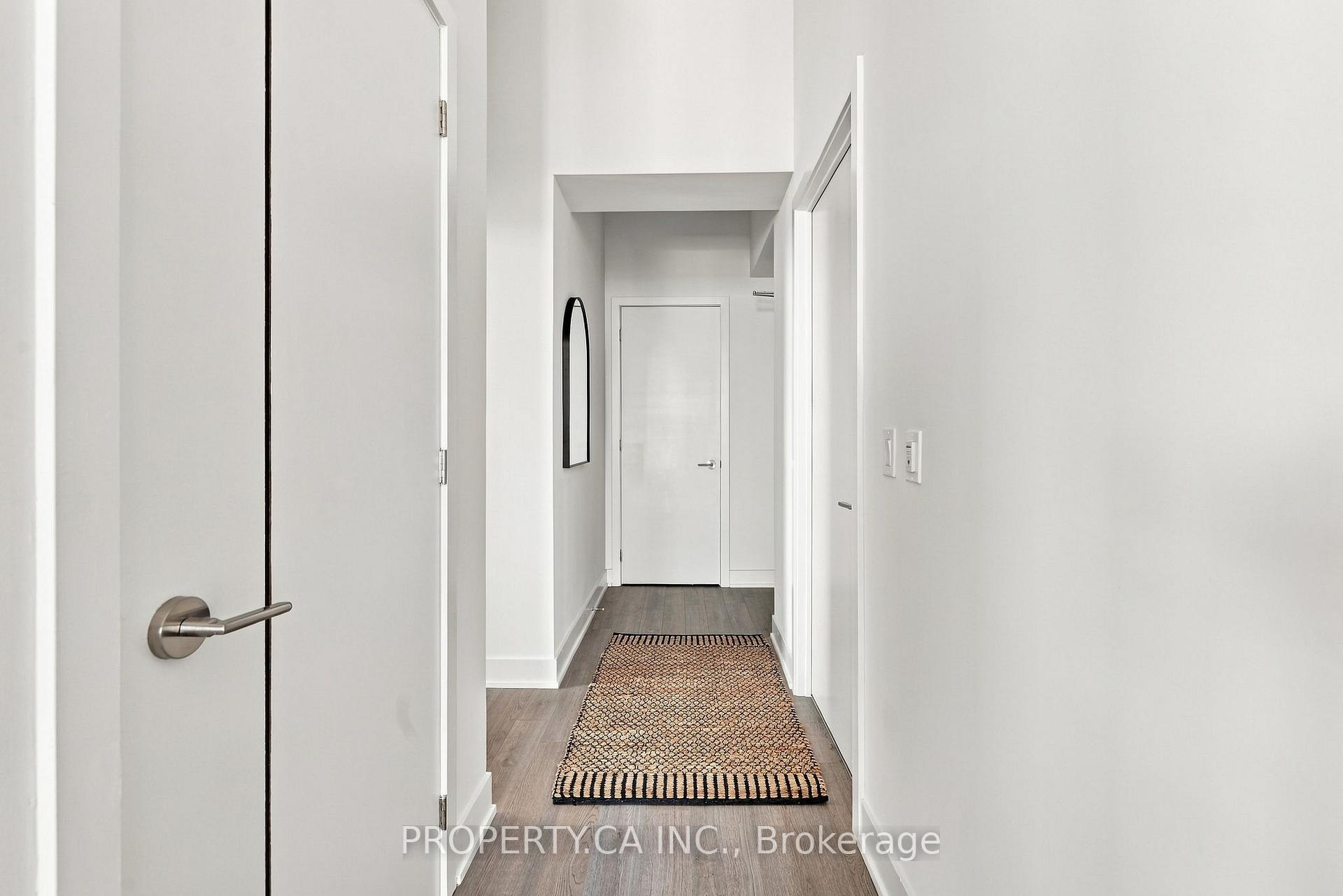 8 Cumberland Street 5104, Toronto Unit: 5104