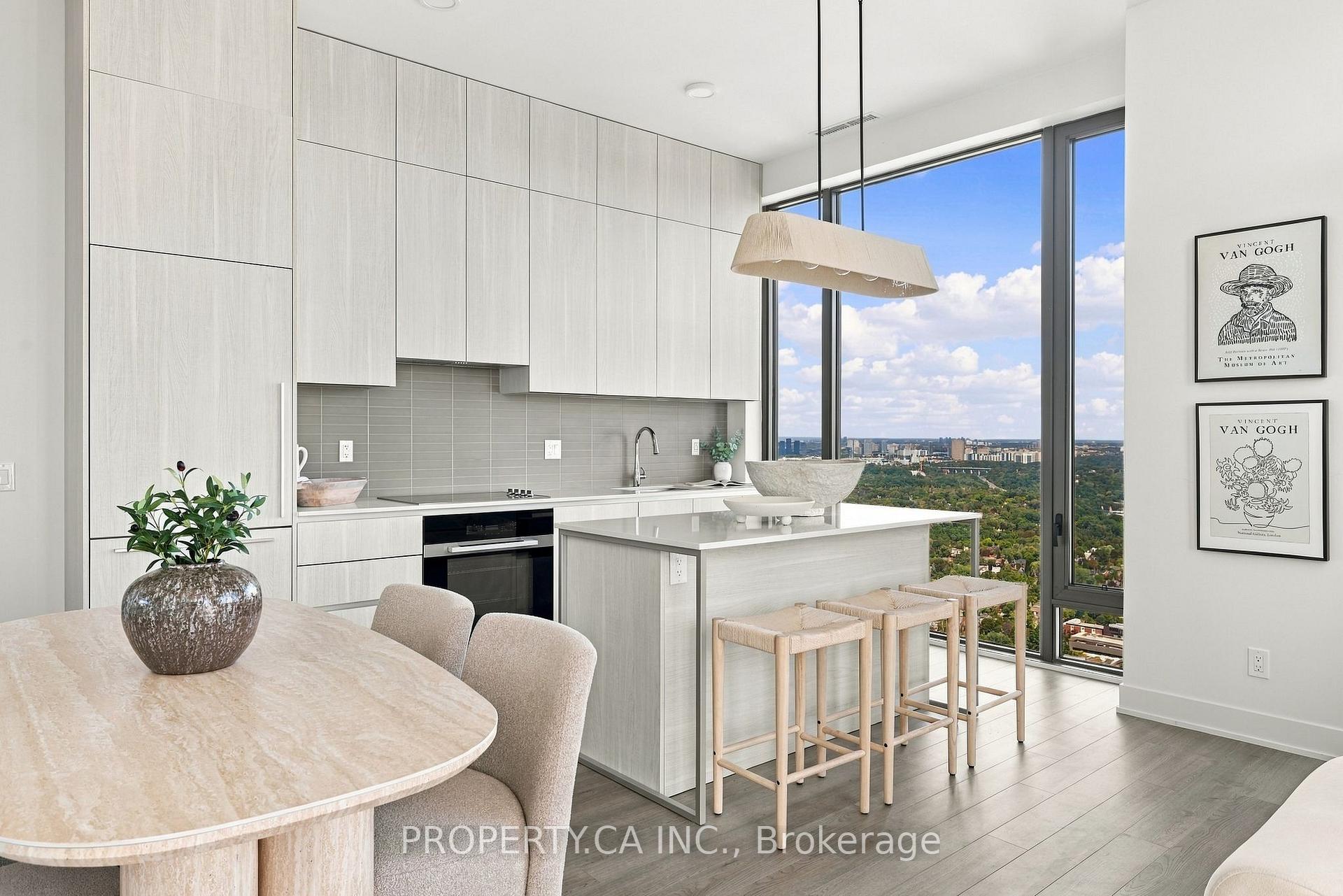 8 Cumberland Street 5104, Toronto Unit: 5104