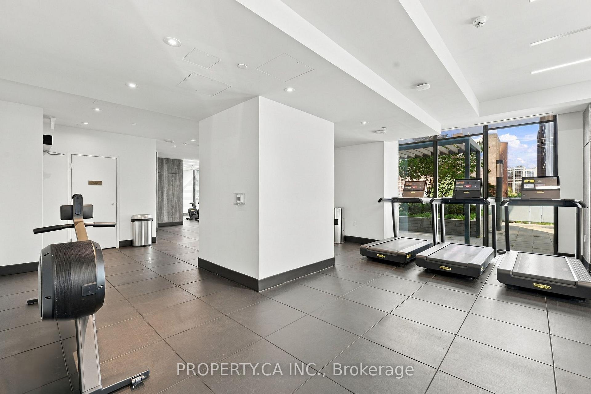 8 Cumberland Street 5104, Toronto Unit: 5104