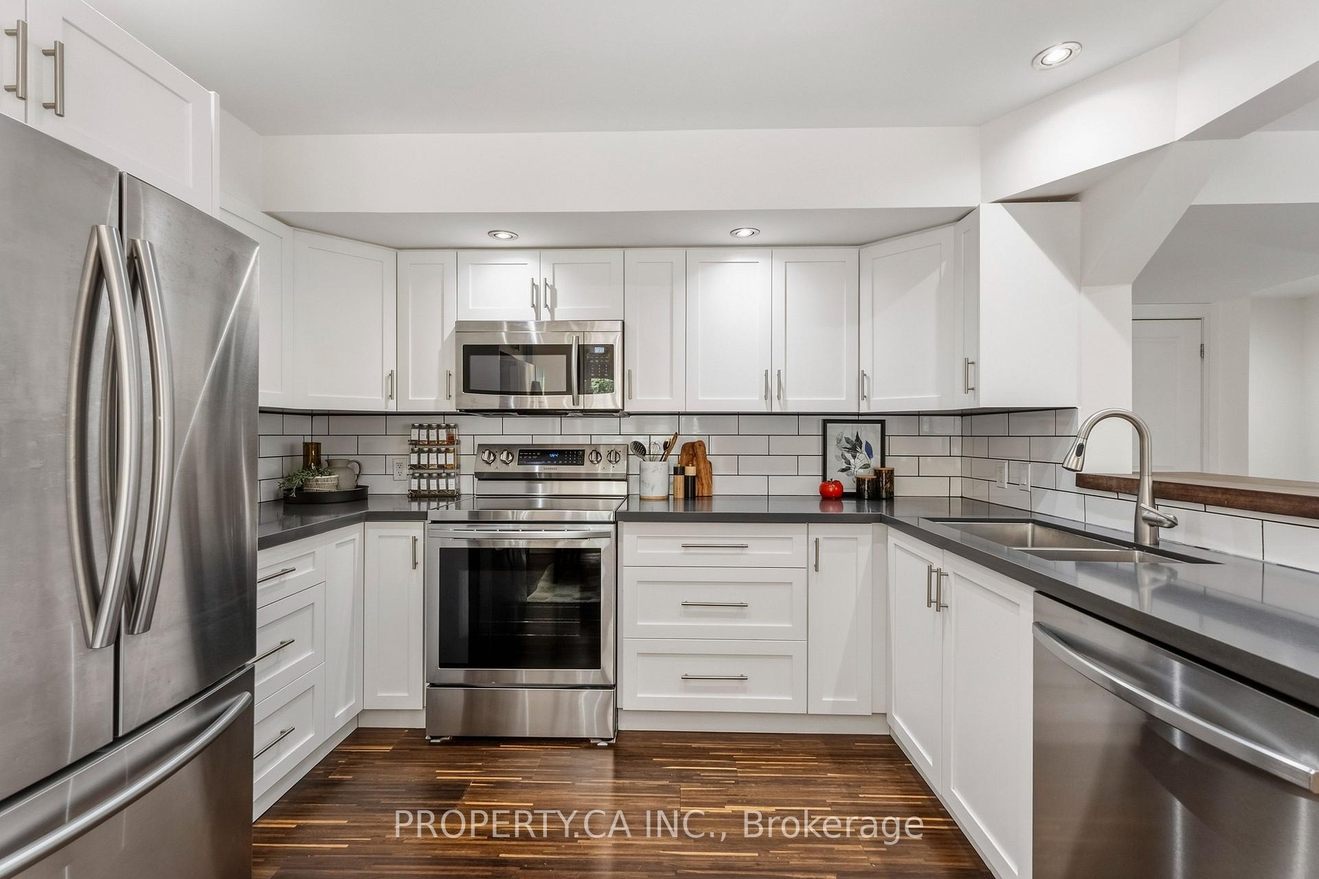 208 Niagara Street Th2, Toronto Unit: Th2