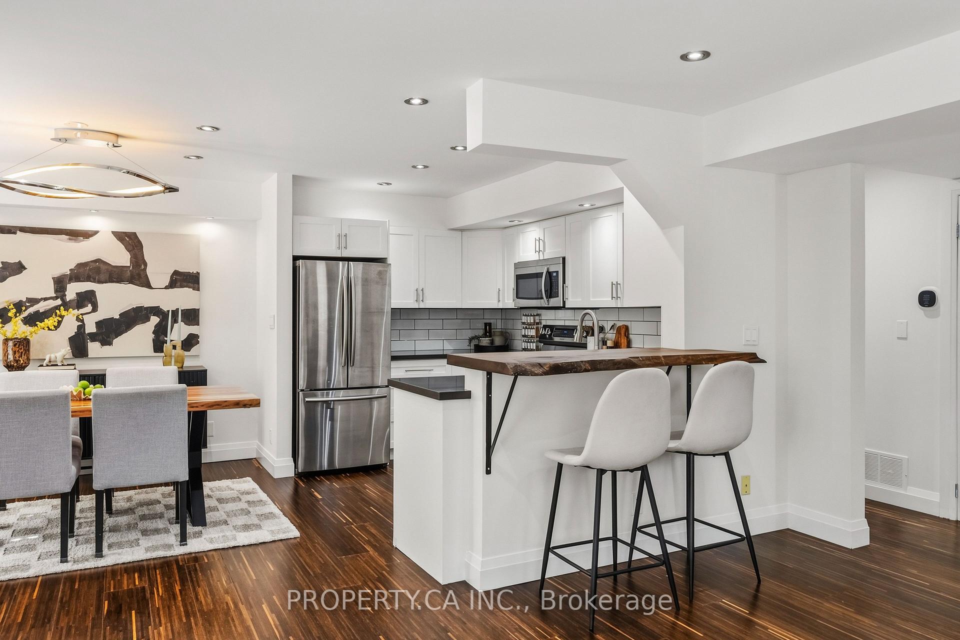 208 Niagara Street Th2, Toronto Unit: Th2