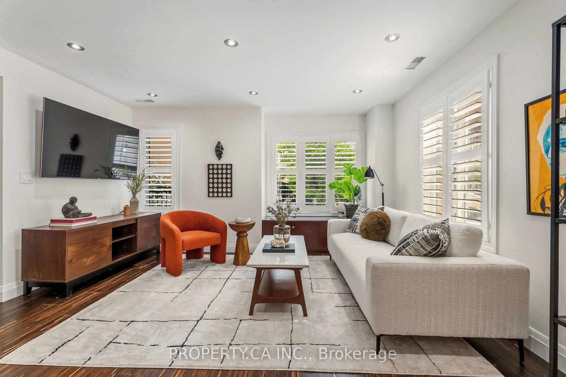 208 Niagara Street Th2, Toronto Unit: Th2