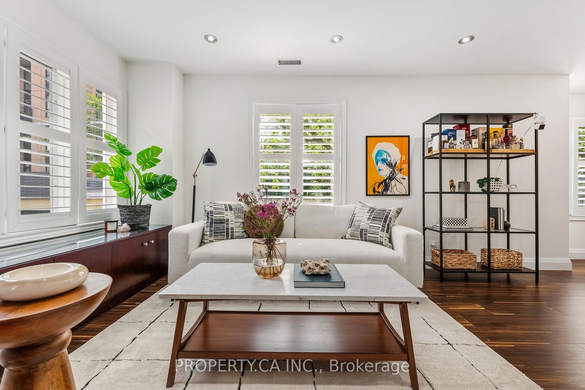 208 Niagara Street Th2, Toronto Unit: Th2