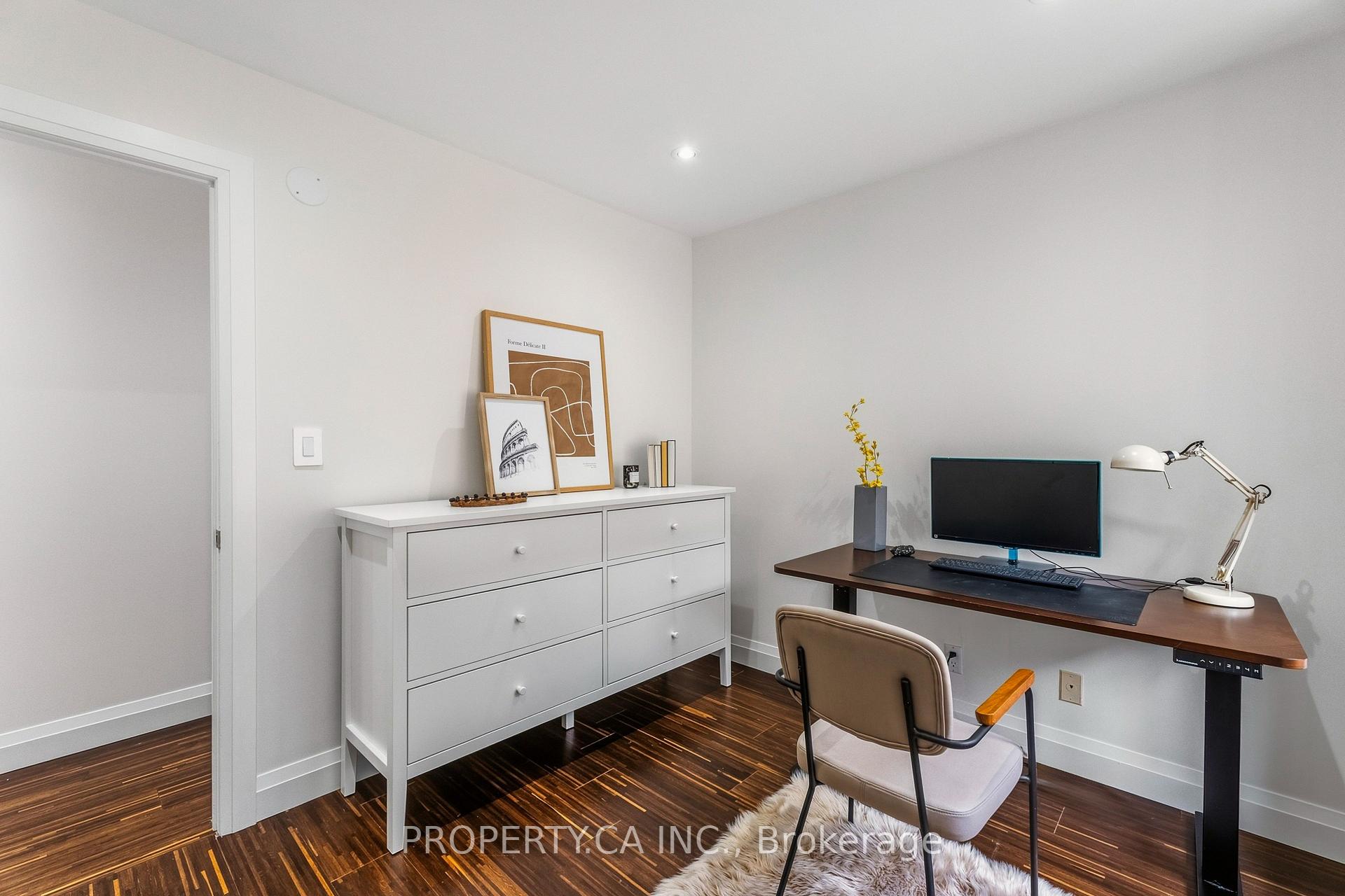 208 Niagara Street Th2, Toronto Unit: Th2