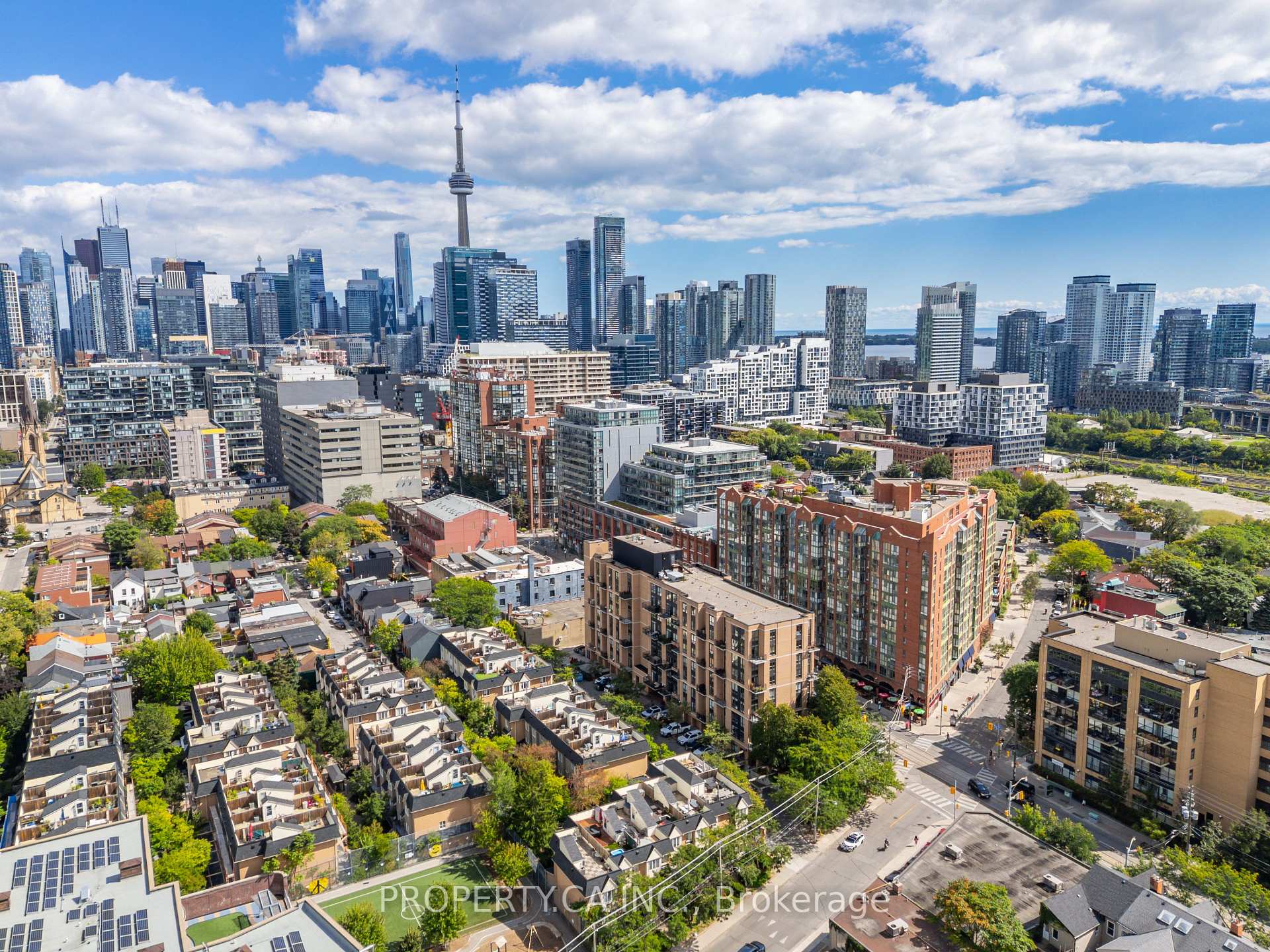 208 Niagara Street Th2, Toronto Unit: Th2