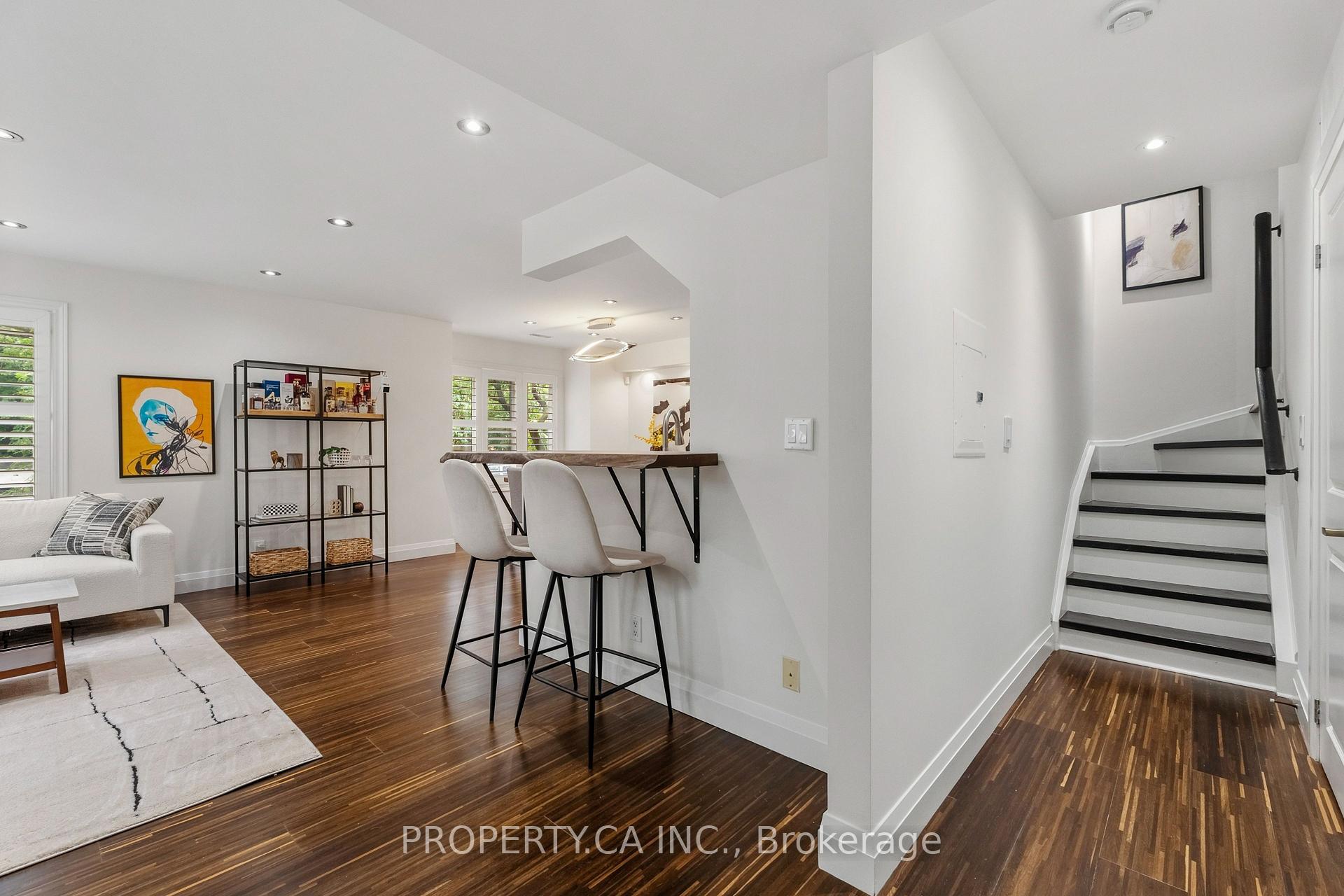 208 Niagara Street Th2, Toronto Unit: Th2