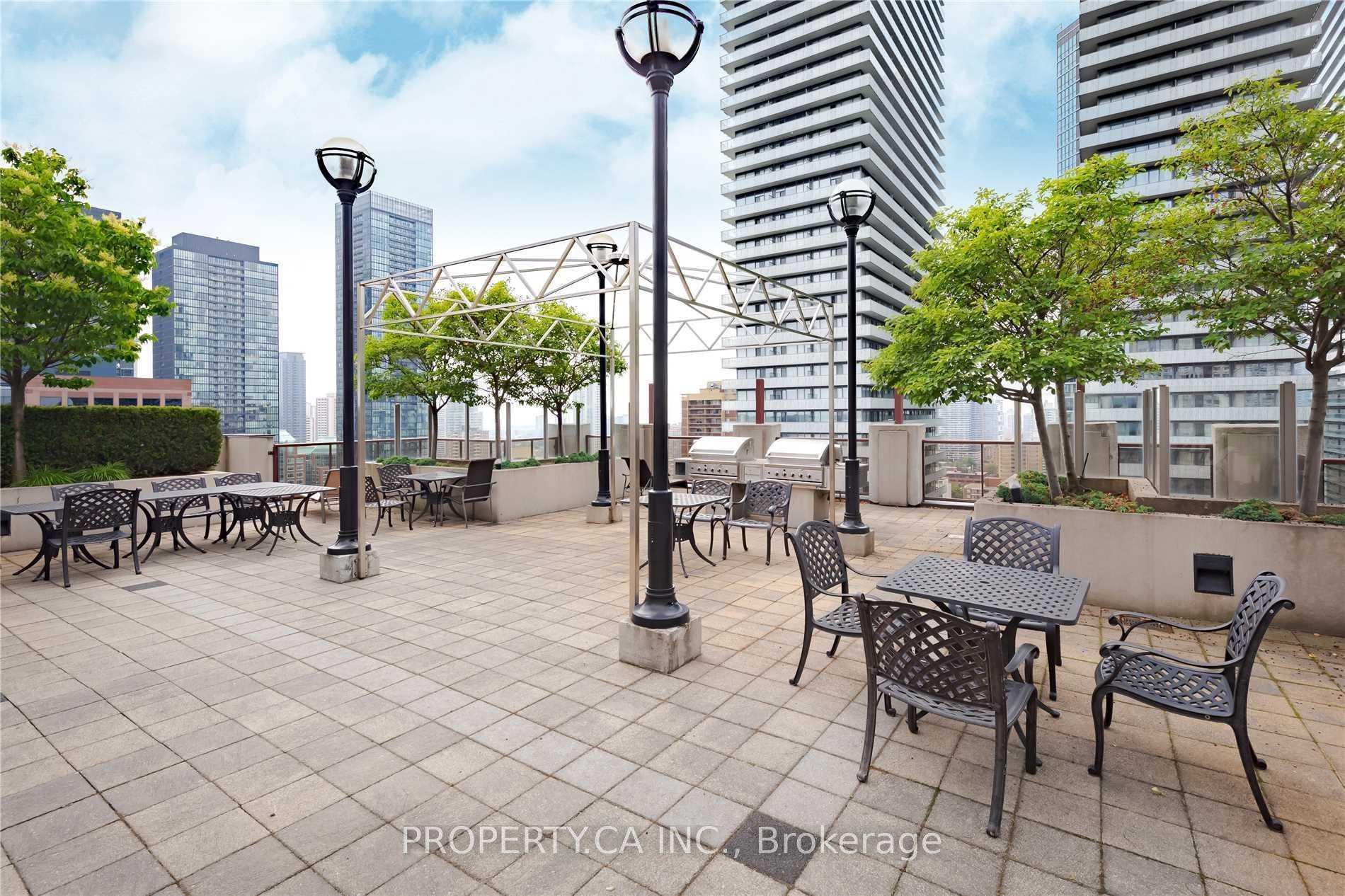 85 Bloor Street E 1503, Toronto Unit: 1503
